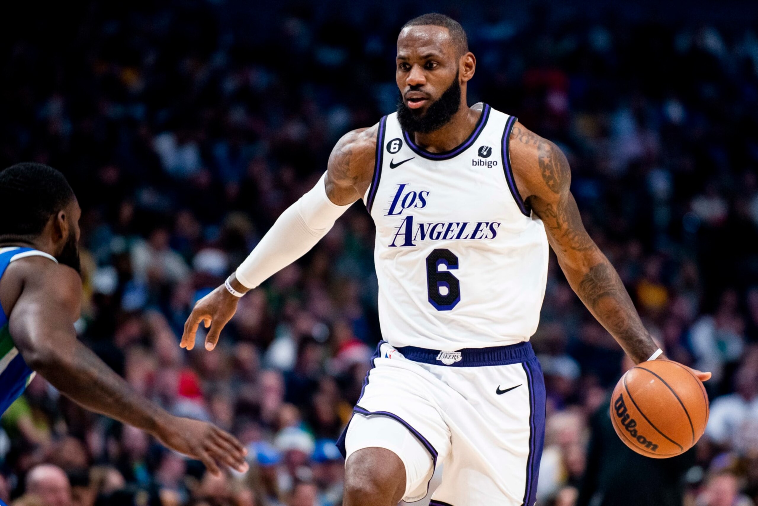 Los Angeles Lakers forward LeBron James (6) attempts to drive to the basket in the first half of an NBA basketball game Dallas Mavericks in Dallas, Sunday, Dec. 25, 2022. (AP Photo/Emil T. Lippe)