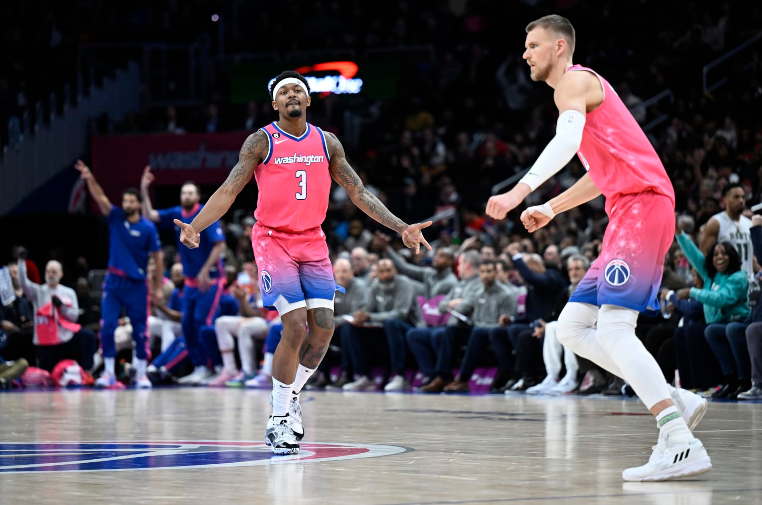 Bradley Beal and Kristaps PorziÅÄ£is