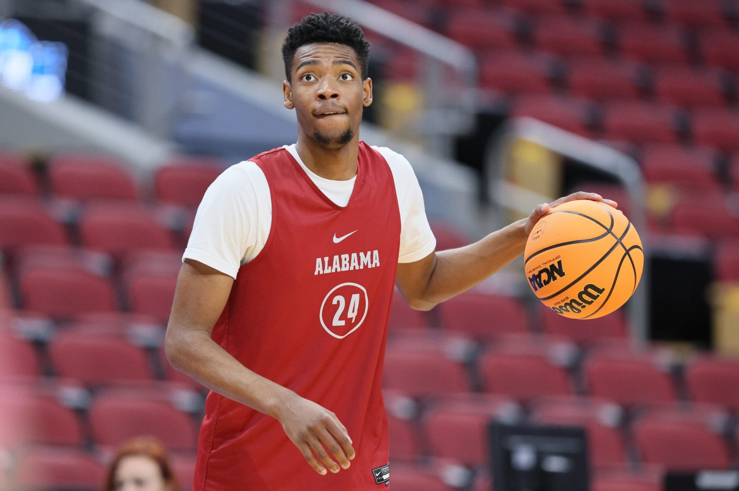LOUISVILLE, KENTUCKY - MARCH 23:  Brandon Miller #24 of the Alabama Crimson Tide during practice for the NCAA Men's Basketball Tournament - South Regional at KFC YUM! Center on March 23, 2023 in Louisville, Kentucky. (Photo by Andy Lyons/Getty Images)