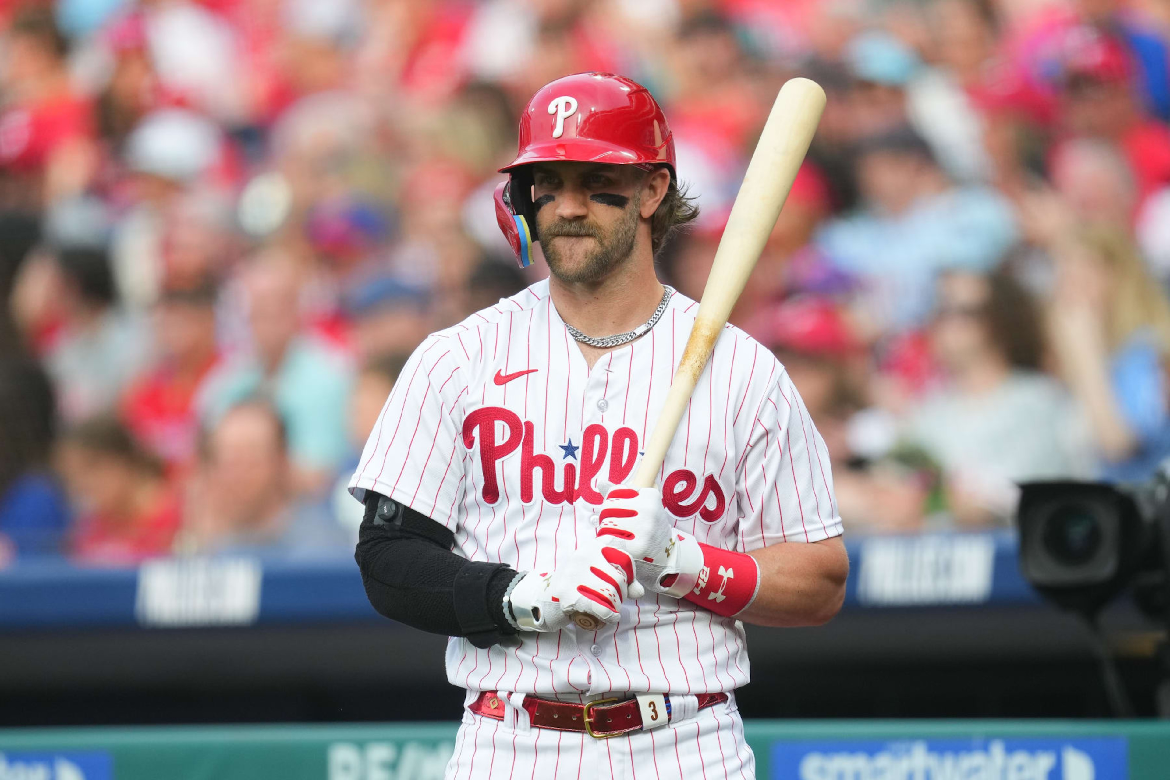 PHILADELPHIA, PENNSYLVANIA - JUNE 20: Bryce Harper #3 of the Philadelphia Phillies looks on against the Atlanta Braves at Citizens Bank Park on June 20, 2023 in Philadelphia, Pennsylvania. (Photo by Mitchell Leff/Getty Images) PHILADELPHIA, PENNSYLVANIA - JUNE 20: Bryce Harper #3 of the Philadelphia Phillies looks on against the Atlanta Braves at Citizens Bank Park on June 20, 2023 in Philadelphia, Pennsylvania. (Photo by Mitchell Leff/Getty Images)