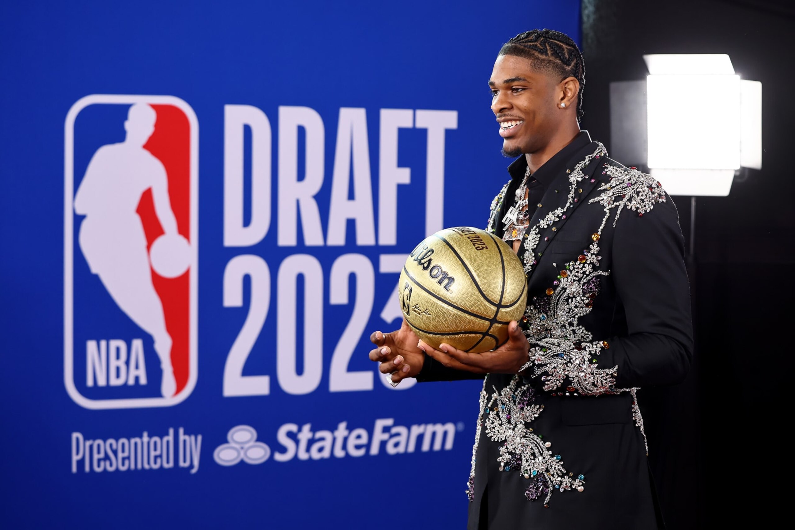 NEW YORK, NEW YORK - JUNE 22: Scoot Henderson arrives prior to the first round of the 2023 NBA Draft at Barclays Center on June 22, 2023 in the Brooklyn borough of New York City. NOTE TO USER: User expressly acknowledges and agrees that, by downloading and or using this photograph, User is consenting to the terms and conditions of the Getty Images License Agreement. (Photo by Arturo Holmes/Getty Images)