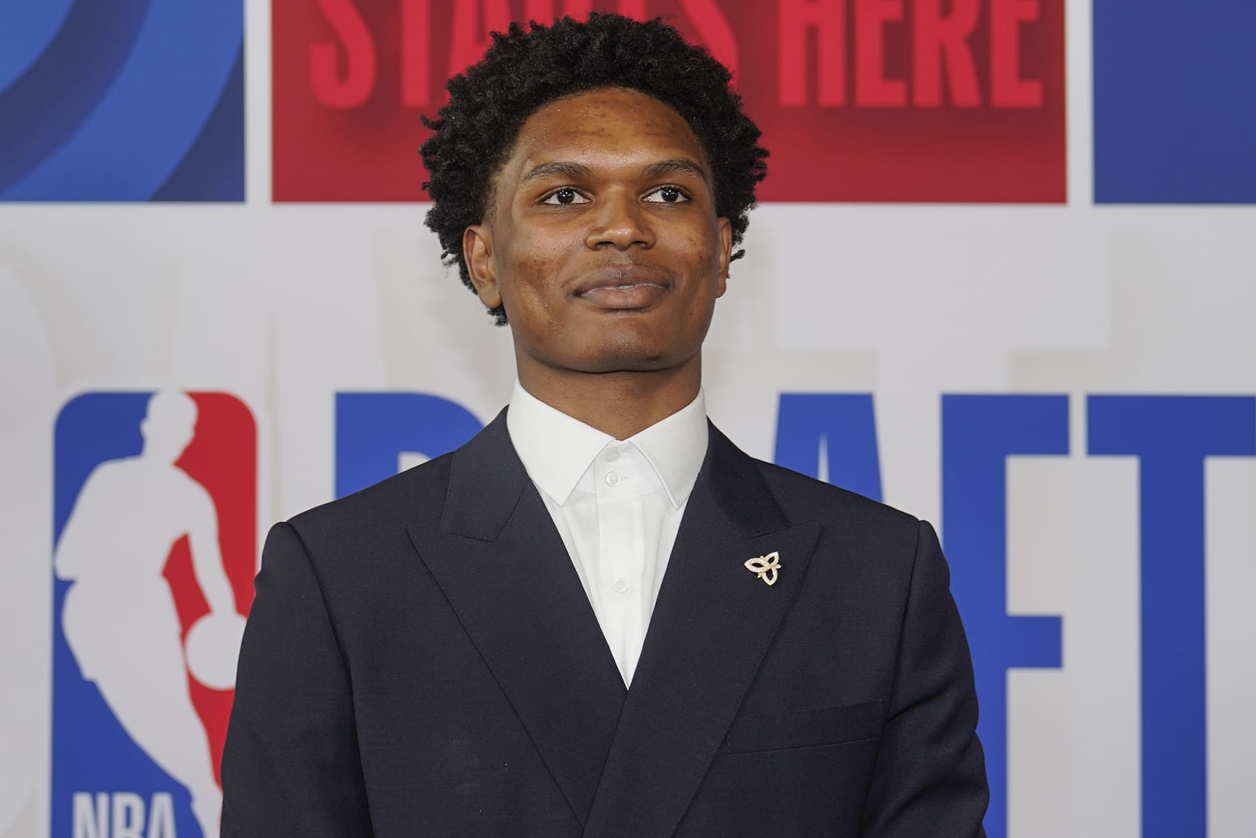 Ausar Thompson arrives at Barclays Center before the NBA basketball draft, Thursday, June 22, 2023, in New York. (AP Photo/John Minchillo)