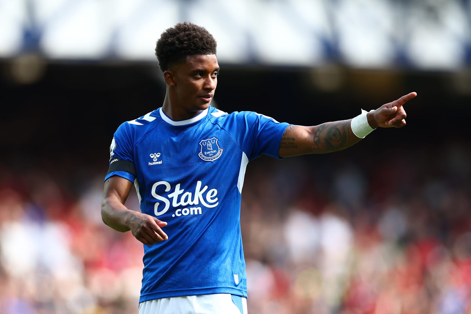 LIVERPOOL, ENGLAND - MAY 28: Demarai Gray of Everton gestures during the Premier League match between Everton FC and AFC Bournemouth at Goodison Park on May 28, 2023 in Liverpool, England. (Photo by Chris Brunskill/Fantasista/Getty Images)
