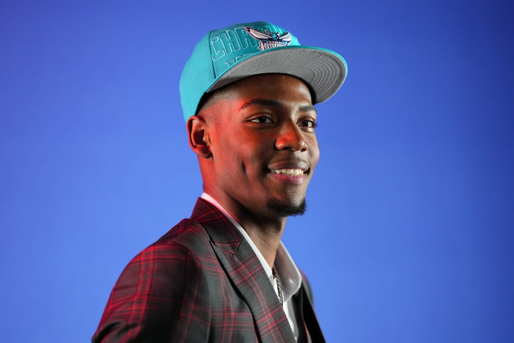 BROOKLYN, NY - JUNE 22: Brandon Miller poses for a photo after being selected 2nd overall by the Charlotte Hornets during the 2023 NBA Draft on June 22, 2023 at Barclays Center in Brooklyn, New York. NOTE TO USER: User expressly acknowledges and agrees that, by downloading and or using this photograph, User is consenting to the terms and conditions of the Getty Images License Agreement. Mandatory Copyright Notice: Copyright 2023 NBAE (Photo by Evan Yu/NBAE via Getty Images) BROOKLYN, NY - JUNE 22: Brandon Miller poses for a photo after being selected 2nd overall by the Charlotte Hornets during the 2023 NBA Draft on June 22, 2023 at Barclays Center in Brooklyn, New York. NOTE TO USER: User expressly acknowledges and agrees that, by downloading and or using this photograph, User is consenting to the terms and conditions of the Getty Images License Agreement. Mandatory Copyright Notice: Copyright 2023 NBAE (Photo by Evan Yu/NBAE via Getty Images)