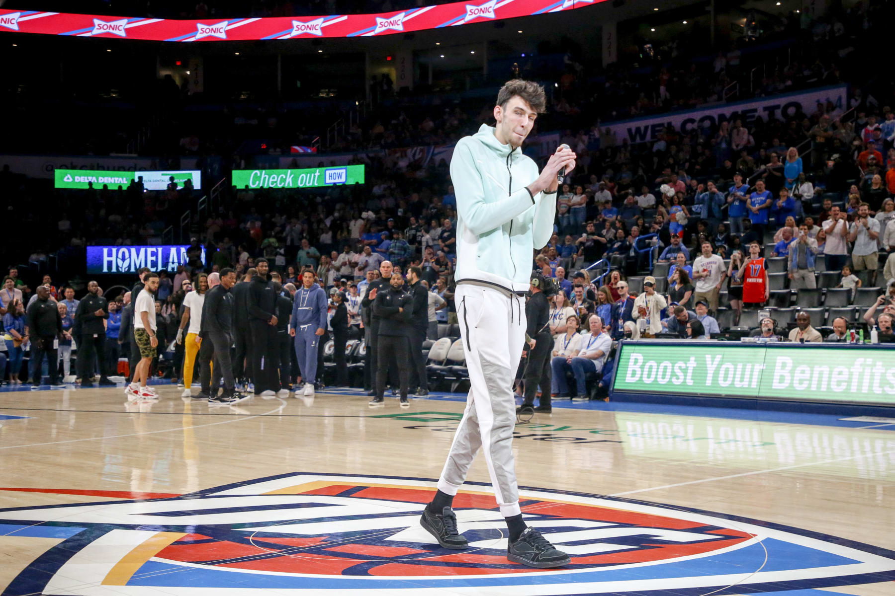 OKLAHOMA CITY, OKLAHOMA - APRIL 09: Chet Holmgren #7 of the Oklahoma City Thunder speaks to fans before his team's game against the Memphis Grizzlies at Paycom Center on April 09, 2023 in Oklahoma City, Oklahoma. NOTE TO USER: User expressly acknowledges and agrees that, by downloading and or using this photograph, User is consenting to the terms and conditions of the Getty Images License Agreement.  (Photo by Ian Maule/Getty Images)