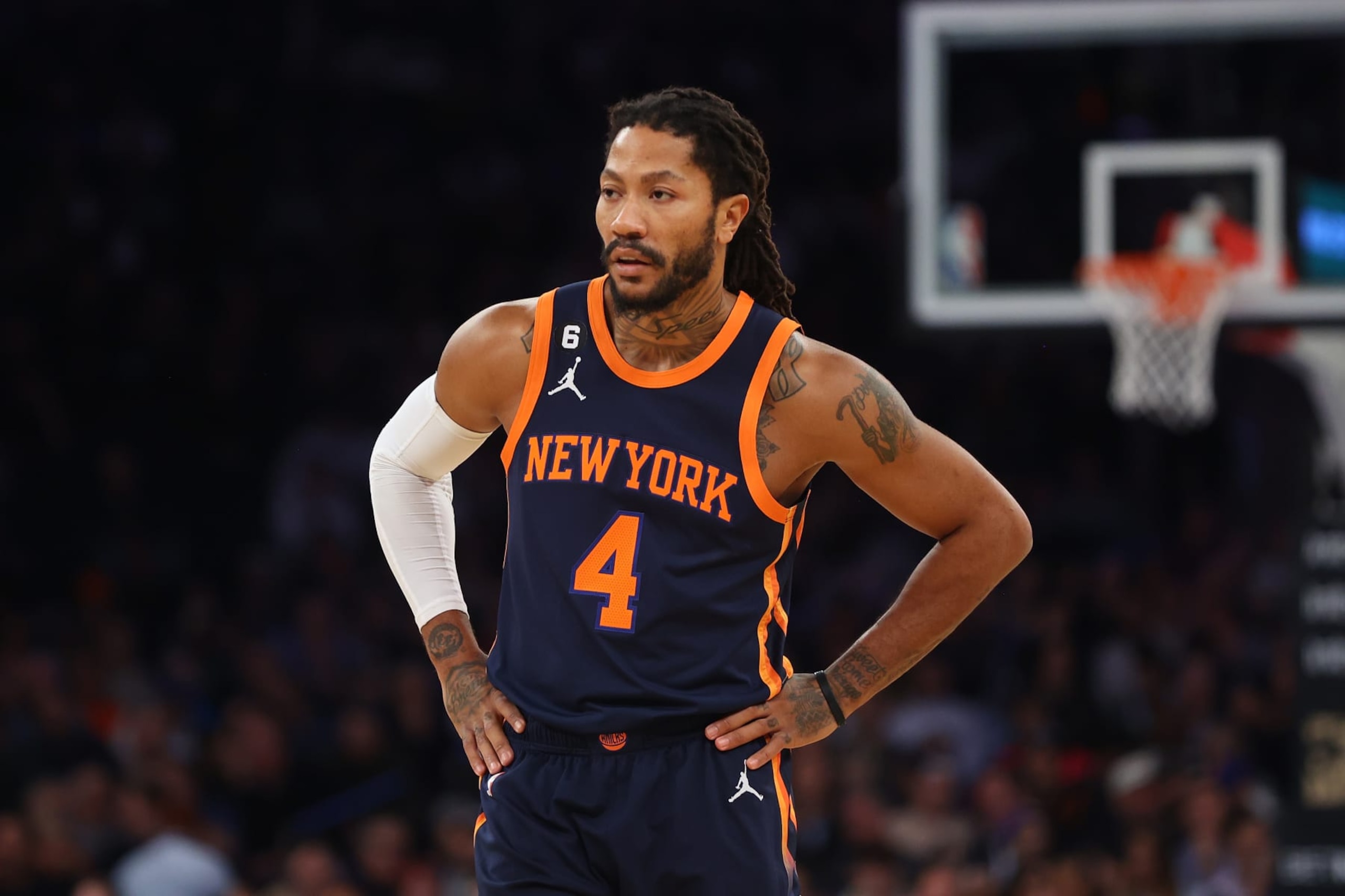 NEW YORK, NEW YORK - NOVEMBER 30: Derrick Rose #4 of the New York Knicks in action against the Milwaukee Bucks at Madison Square Garden on November 30, 2022 in New York City. NOTE TO USER: User expressly acknowledges and agrees that, by downloading and or using this Photograph, user is consenting to the terms and conditions of the Getty Images License Agreement. Milwaukee Bucks defeated the New York Knicks 109-103. (Photo by Mike Stobe/Getty Images) NEW YORK, NEW YORK - NOVEMBER 30: Derrick Rose #4 of the New York Knicks in action against the Milwaukee Bucks at Madison Square Garden on November 30, 2022 in New York City. NOTE TO USER: User expressly acknowledges and agrees that, by downloading and or using this Photograph, user is consenting to the terms and conditions of the Getty Images License Agreement. Milwaukee Bucks defeated the New York Knicks 109-103. (Photo by Mike Stobe/Getty Images)