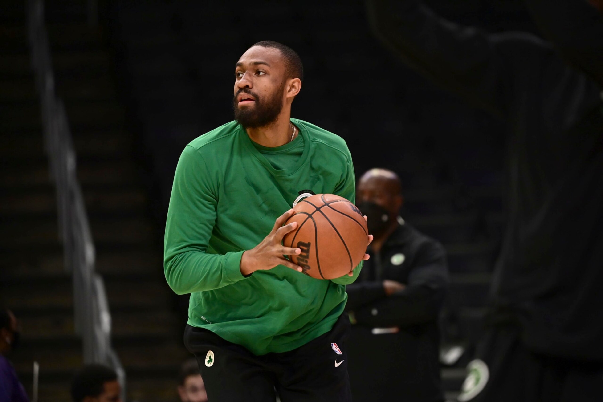 Basketball: Boston Celtics Jabari Parker warming up before game vs Los Angeles Clippers at Staples Center. Los Angeles, CA 12/8/2021 CREDIT: John W. McDonough (Photo by John W. McDonough/Sports Illustrated via Getty Images) (Set Number: X163884 TK1)
