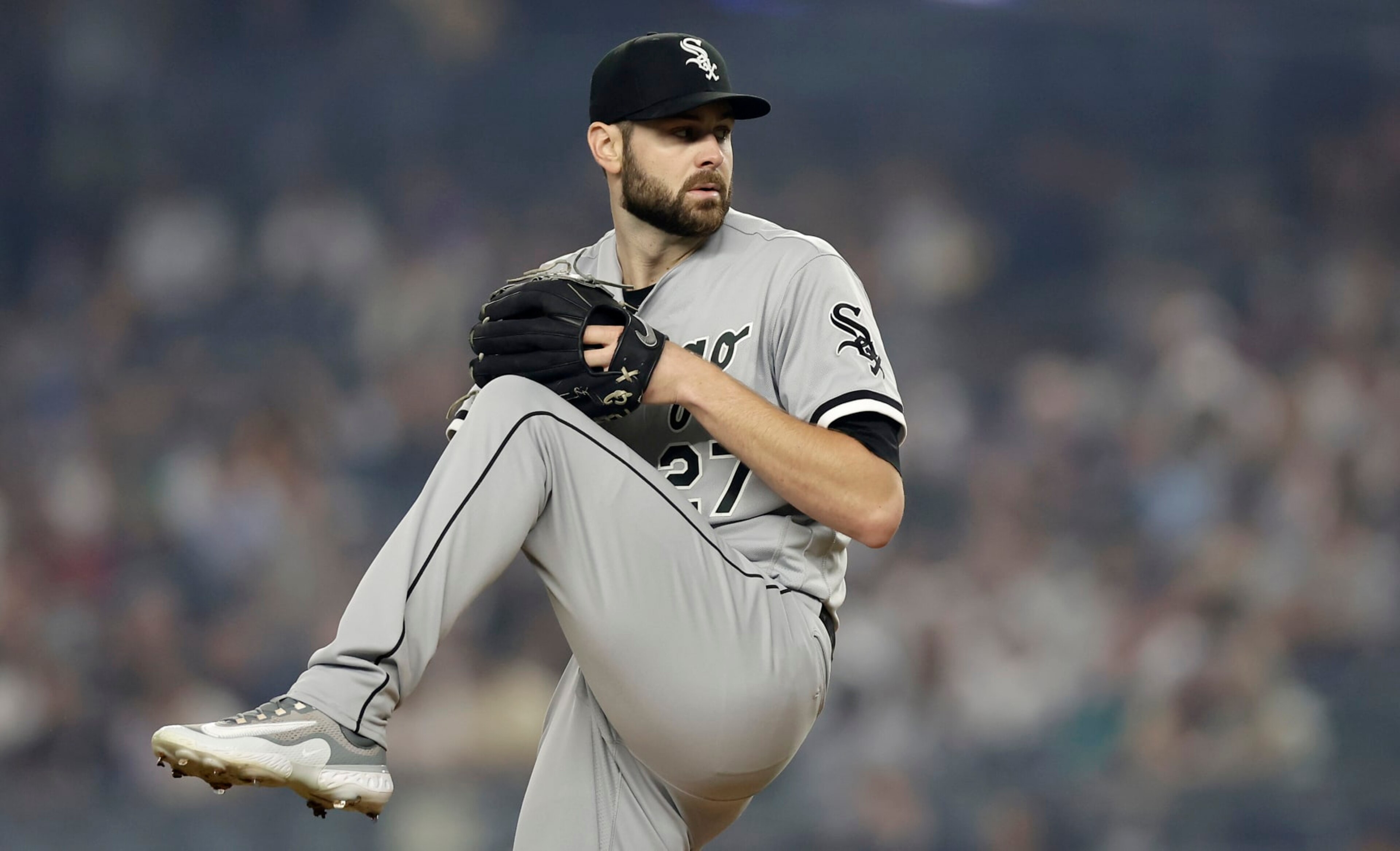 NEW YORK, NEW YORK - JUNE 06: (NEW YORK DAILIES OUT)  Lucas Giolito #27 of the Chicago White Sox in action against the New York Yankees at Yankee Stadium on June 6, 2023 in Bronx, New York. The White Sox defeated the Yankees 3-2. (Photo by Jim McIsaac/Getty Images)