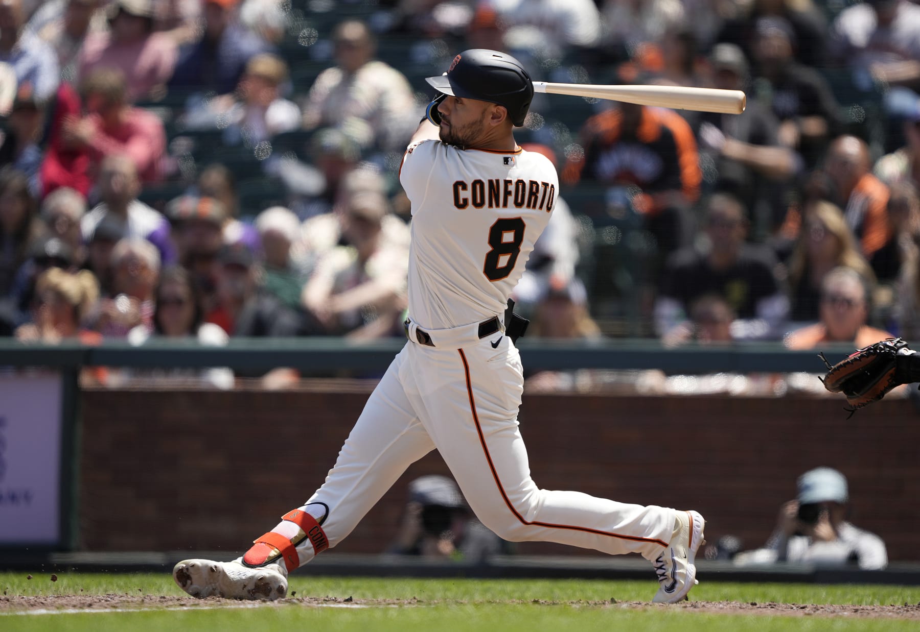 SAN FRANCISCO, CALIFORNIA - JUNE 24: Michael Conforto #8 of the San Francisco Giants bats against the Arizona Diamondbacks in the bottom of the fifth inning at Oracle Park on June 24, 2023 in San Francisco, California. (Photo by Thearon W. Henderson/Getty Images)
