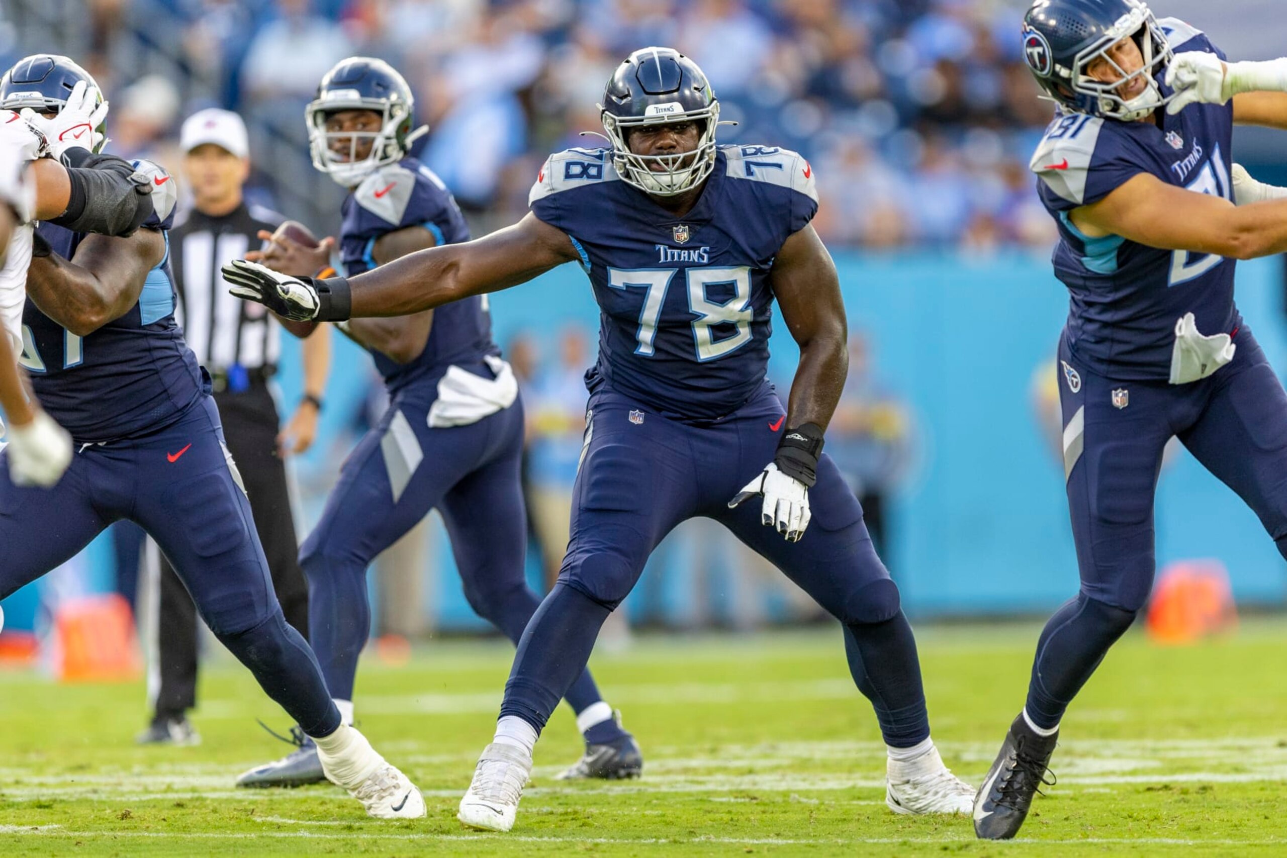 NASHVILLE, TENNESSEE - AUGUST 20: Nicholas Petit-Frere #78 of the Tennessee Titans pass blocks during a preseason game against the Tampa Bay Buccaneers at Nissan Stadium on August 20, 2022 in Nashville, Tennessee. The Titans defeated the Buccaneers 13-3. (Photo by Wesley Hitt/Getty Images) NASHVILLE, TENNESSEE - AUGUST 20: Nicholas Petit-Frere #78 of the Tennessee Titans pass blocks during a preseason game against the Tampa Bay Buccaneers at Nissan Stadium on August 20, 2022 in Nashville, Tennessee. The Titans defeated the Buccaneers 13-3. (Photo by Wesley Hitt/Getty Images)