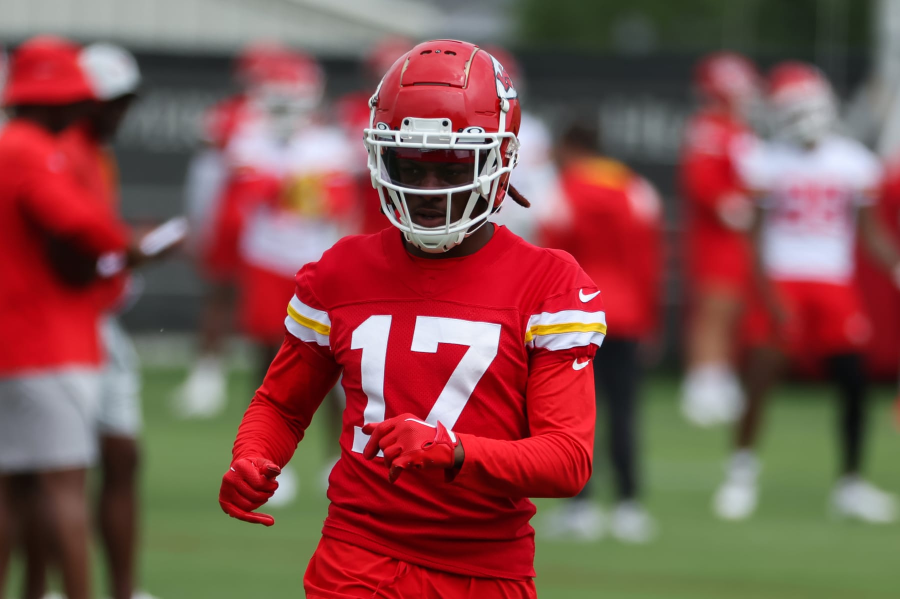 KANSAS CITY, MO - JUNE 08: Kansas City Chiefs wide receiver Richie James (17) during OTA's on June 8, 2023 at the Kansas City Chiefs Training Facility in Kansas City, MO.  (Photo by Scott Winters/Icon Sportswire via Getty Images)