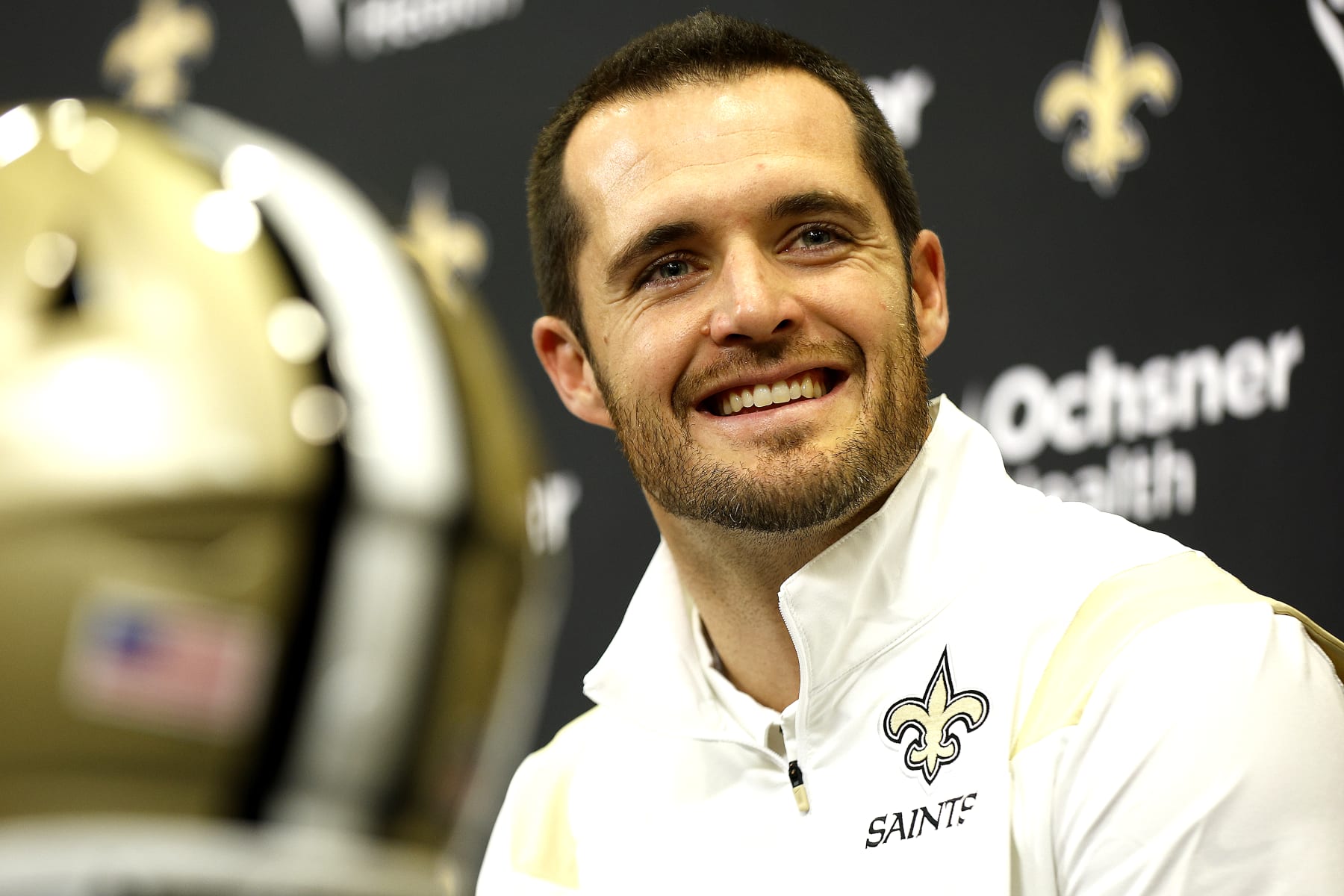 New Orleans Saints quarterback Derek Carr