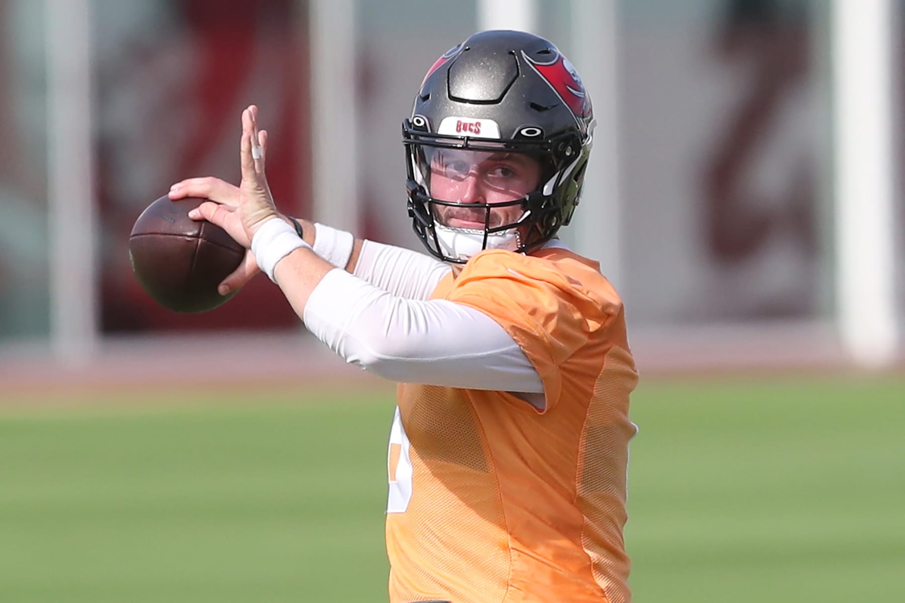 TAMPA, FL - JUN 15: Tampa Bay Buccaneers Quarterback Baker Mayfield (6) goes thru a drill during the Tampa Bay Buccaneers Minicamp on June 15, 2023 at the AdventHealth Training Center at One Buccaneer Place in Tampa, Florida. (Photo by Cliff Welch/Icon Sportswire via Getty Images)