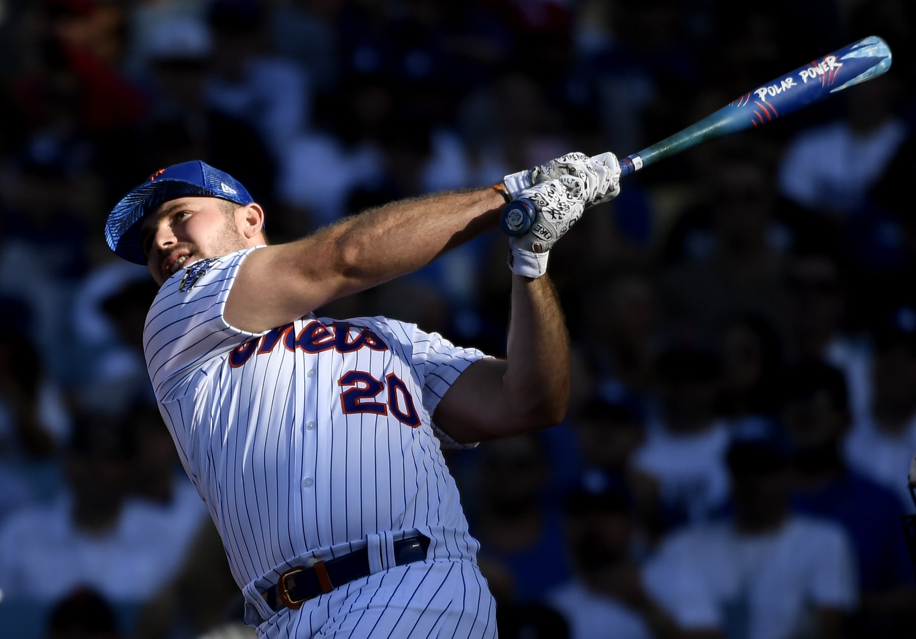 LOS ANGELES, CALIFORNIA - JULY 18: National League All-Star Pete Alonso #20 of the New York Mets competes in the 2022 T-Mobile Home Run Derby at Dodger Stadium on July 18, 2022 in Los Angeles, California. (Photo by Kevork Djansezian/Getty Images)