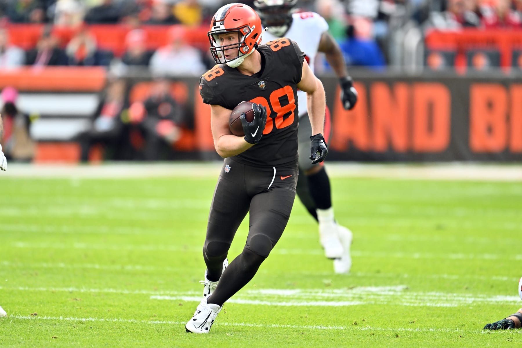 CLEVELAND, OHIO - NOVEMBER 27: Harrison Bryant #88 of the Cleveland Browns runs with the ball during the first half against the Tampa Bay Buccaneers at FirstEnergy Stadium on November 27, 2022 in Cleveland, Ohio. (Photo by Jason Miller/Getty Images)
