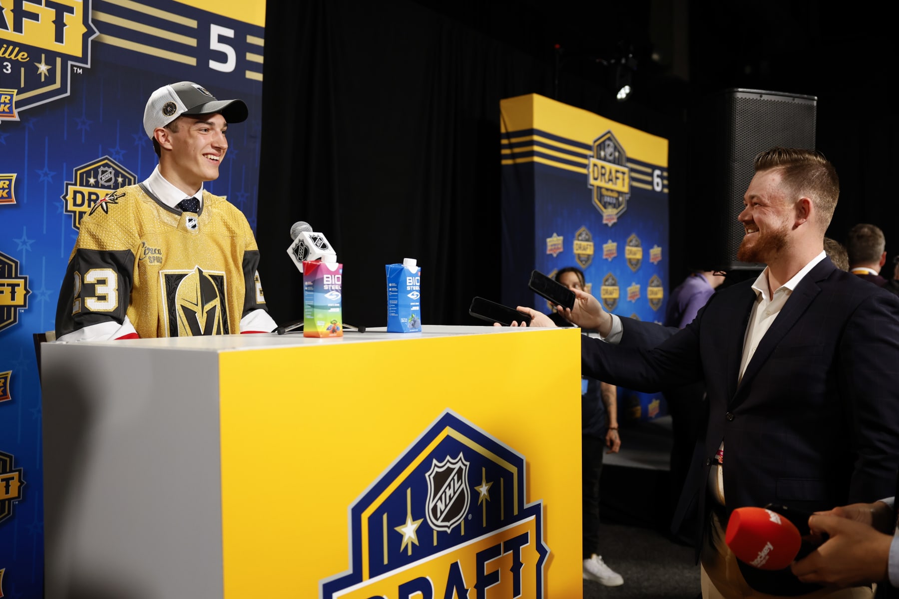 NASHVILLE, TENNESSEE - JUNE 28: David Edstrom speaks to the media after being selected by the Vegas Golden Knights with the 32nd overall pick during round one of the 2023 Upper Deck NHL Draft at Bridgestone Arena on June 28, 2023 in Nashville, Tennessee. (Photo by Jason Kempin/Getty Images)