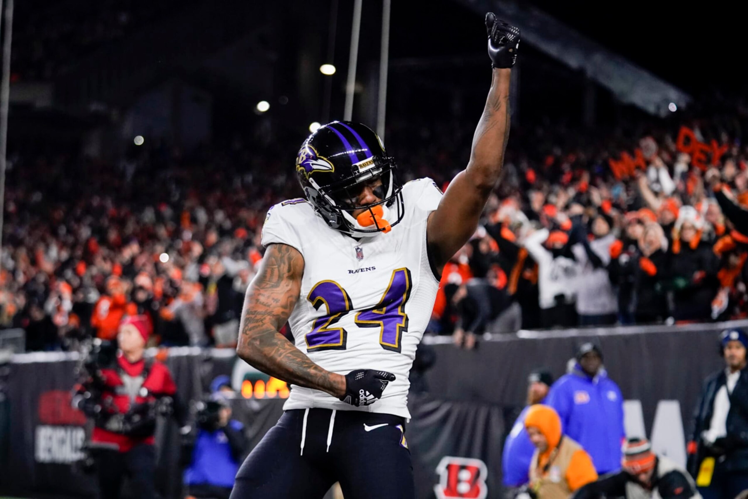 Marcus Peters Marcus Peters