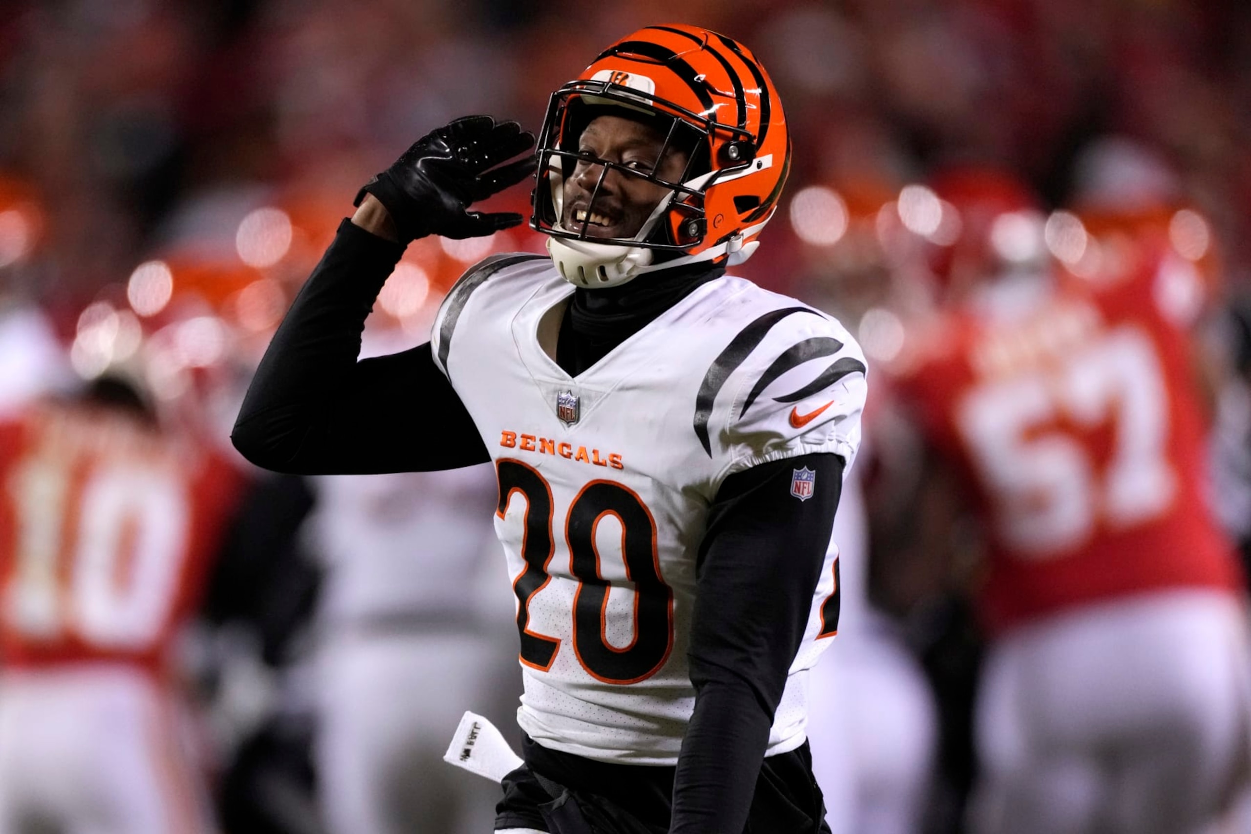 Cincinnati Bengals cornerback Eli Apple (20) celebrates a fumble recovery against the Kansas City Chiefs during the second half of the NFL AFC Championship playoff football game, Sunday, Jan. 29, 2023, in Kansas City, Mo. (AP Photo/Jeff Roberson) Cincinnati Bengals cornerback Eli Apple (20) celebrates a fumble recovery against the Kansas City Chiefs during the second half of the NFL AFC Championship playoff football game, Sunday, Jan. 29, 2023, in Kansas City, Mo. (AP Photo/Jeff Roberson)