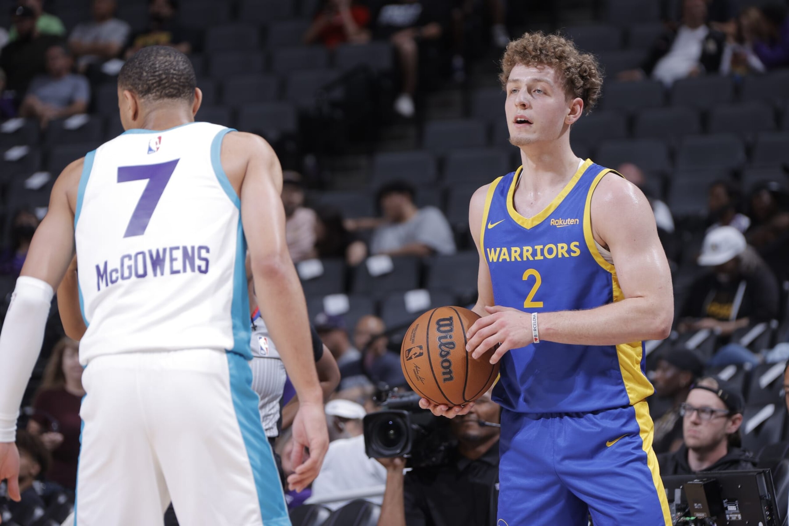 SACRAMENTO, CA - JULY 5: Brandin Podziemski #2 of the Golden State Warriors looks to pass the ball during the game against the Charlotte Hornets on July 5, 2023 at Golden 1 Center in Sacramento, California. NOTE TO USER: User expressly acknowledges and agrees that, by downloading and or using this Photograph, user is consenting to the terms and conditions of the Getty Images License Agreement. Mandatory Copyright Notice: Copyright 2023 NBAE (Photo by Rocky Widner/NBAE via Getty Images)