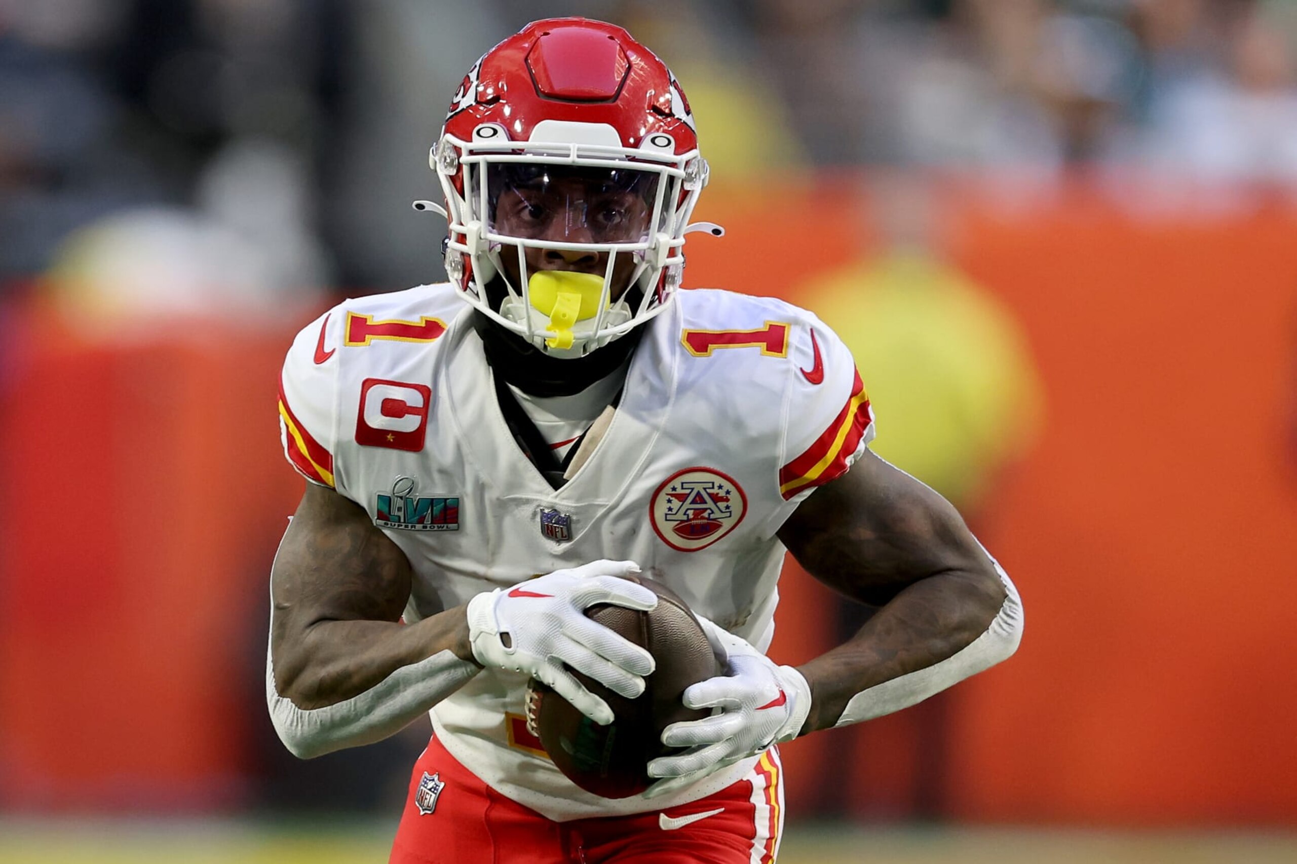 GLENDALE, ARIZONA - FEBRUARY 12: Jerick McKinnon #1 of the Kansas City Chiefs runs the ball against the Philadelphia Eagles during the first quarter in Super Bowl LVII at State Farm Stadium on February 12, 2023 in Glendale, Arizona. (Photo by Gregory Shamus/Getty Images)