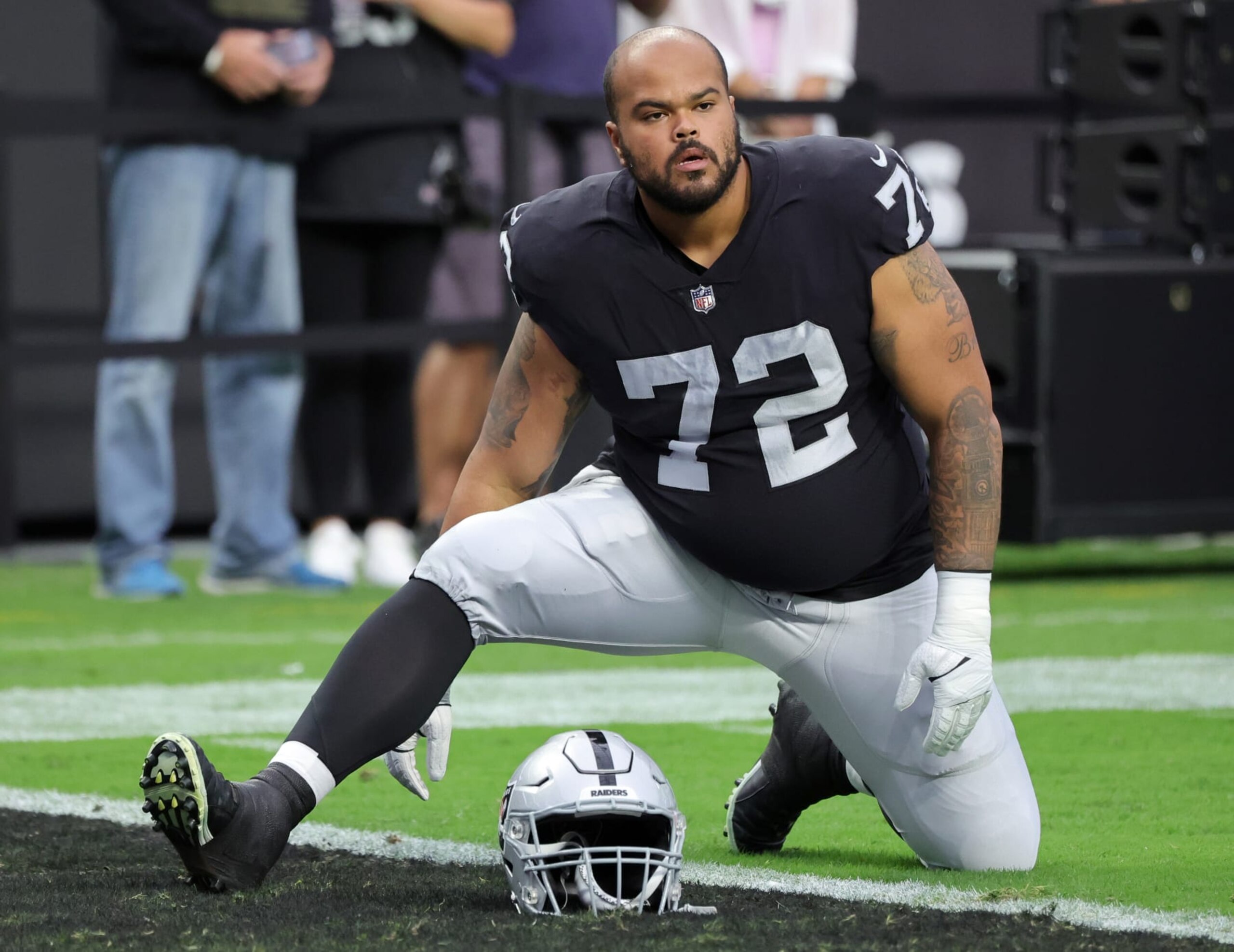 Raiders RT Jermaine Eluemunor