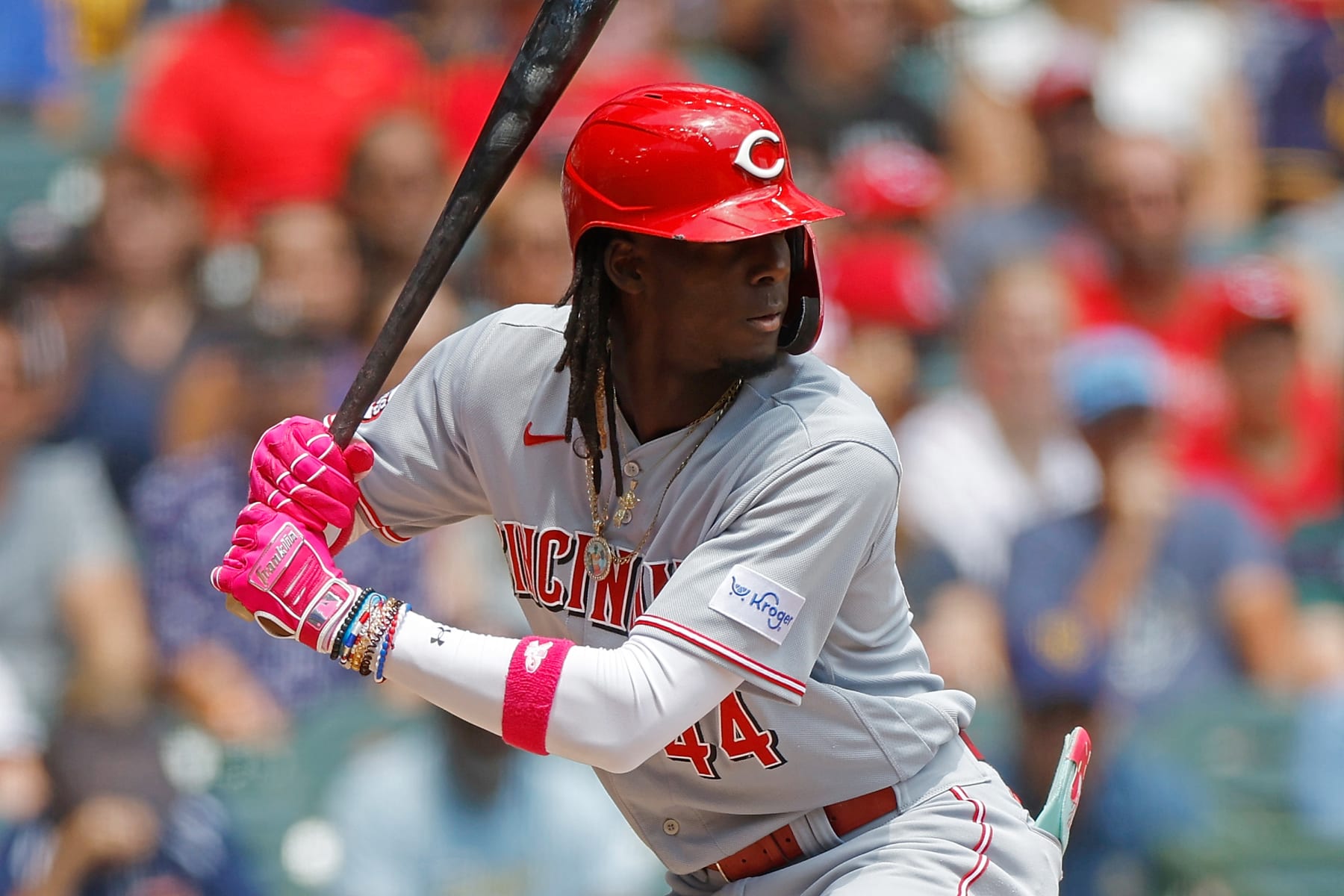 MILWAUKEE, WISCONSIN - JULY 09: Elly De La Cruz #44 of the Cincinnati Reds up to bat during the game against the Milwaukee Brewers at American Family Field on July 09, 2023 in Milwaukee, Wisconsin. (Photo by John Fisher/Getty Images)