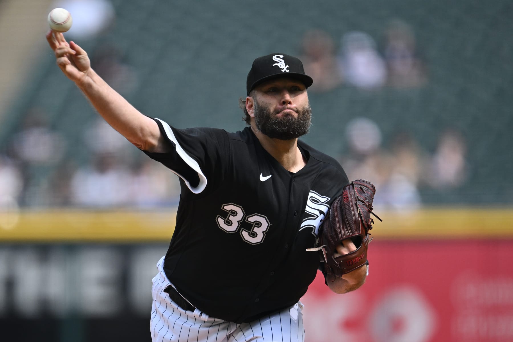 CHICAGO, IL - JULY 06:  Lance Lynn #33 of the Chicago White Sox pitches in the first inning against the Toronto Blue Jays at Guaranteed Rate Field on July 6, 2023 in Chicago, Illinois.  (Photo by Jamie Sabau/Getty Images)