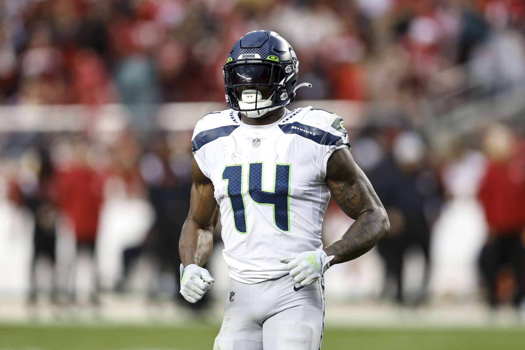 SANTA CLARA, CALIFORNIA - JANUARY 14: DK Metcalf #14 of the Seattle Seahawks runs during an NFL football game between the San Francisco 49ers and the Seattle Seahawks at Levi's Stadium on January 14, 2023 in Santa Clara, California. (Photo by Michael Owens/Getty Images)