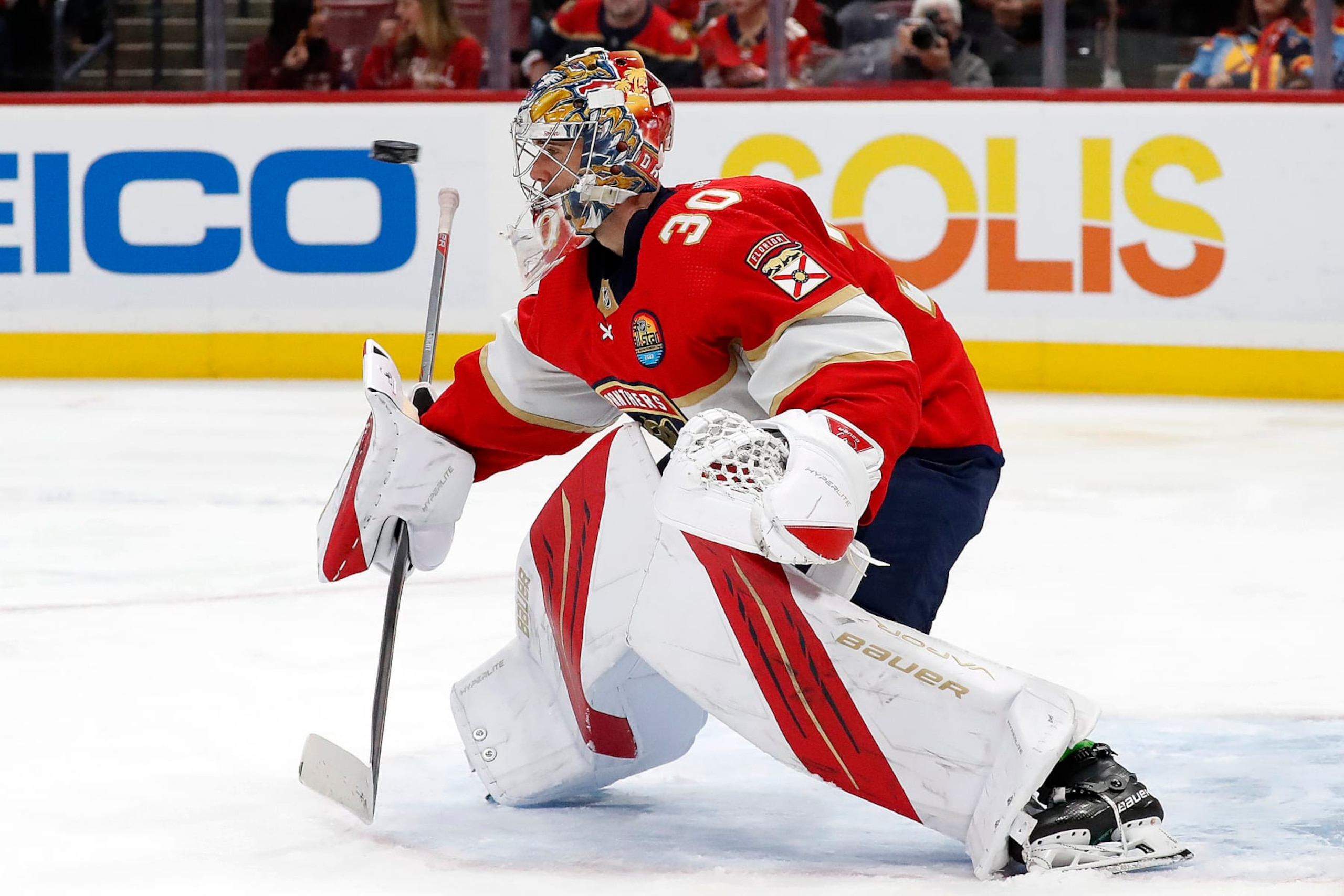 SUNRISE, FLORIDA - JANUARY 3: Goaltender Spencer Knight #30 of the Florida Panthers defends the net during the second period against the Arizona Coyotes at the FLA Live Arena on January 3, 2023 in Sunrise, Florida. (Photo by Eliot J. Schechter/NHLI via Getty Images)