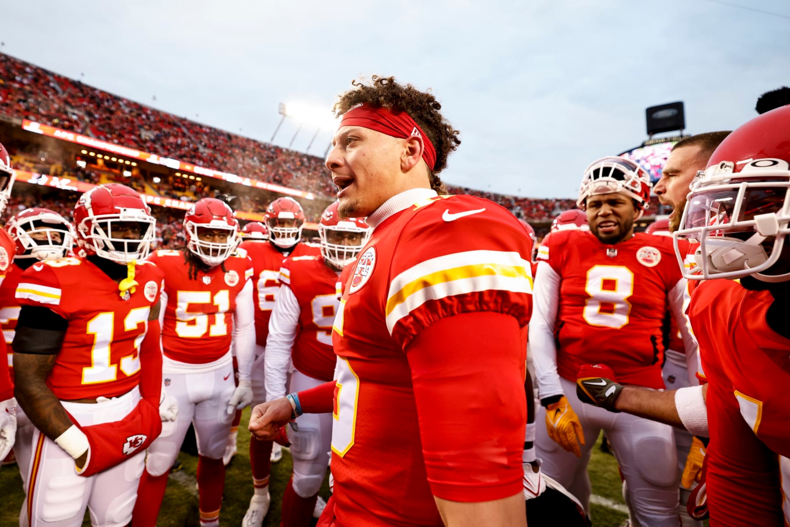 KANSAS CITY, MISSOURI - JANUARY 29: Patrick Mahomes #15 of the Kansas City Chiefs leads a huddle prior to the AFC Championship NFL football game between the Kansas City Chiefs and the Cincinnati Bengals at GEHA Field at Arrowhead Stadium on January 29, 2023 in Kansas City, Missouri. (Photo by Michael Owens/Getty Images)