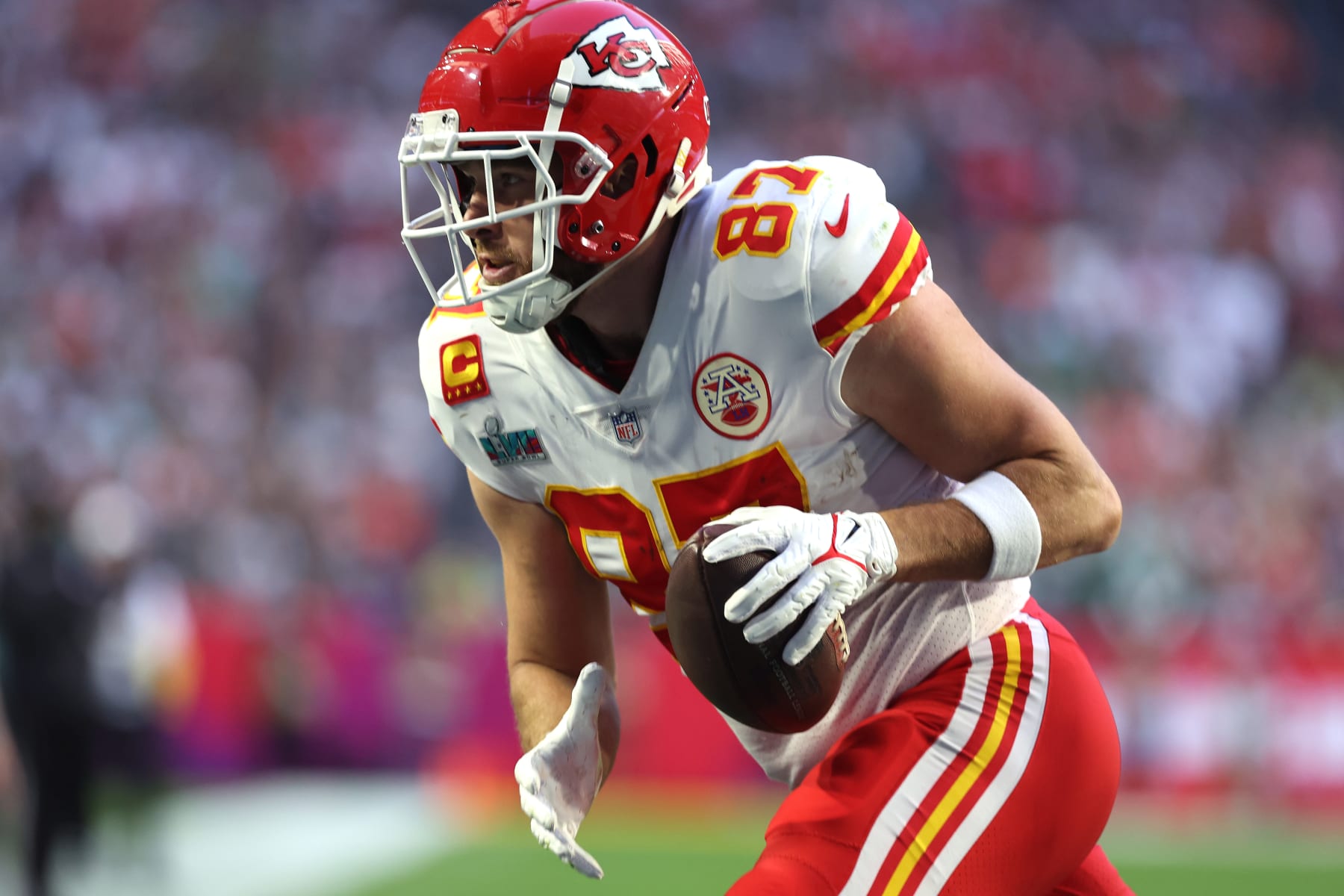 GLENDALE, ARIZONA - FEBRUARY 12: Travis Kelce #87 of the Kansas City Chiefs celebrates after scoring a touchdown against the Philadelphia Eagles during the first quarter in Super Bowl LVII at State Farm Stadium on February 12, 2023 in Glendale, Arizona. (Photo by Gregory Shamus/Getty Images)
