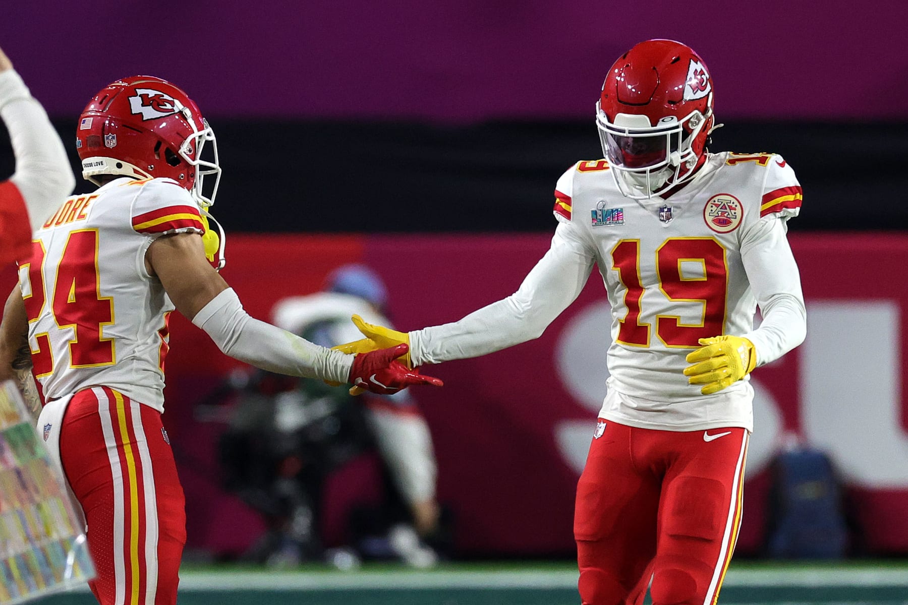 GLENDALE, ARIZONA - FEBRUARY 12: Kadarius Toney #19 of the Kansas City Chiefs celebrates with Skyy Moore #24 of the Kansas City Chiefs after scoring a five yard touchdown during the third quarter against the Philadelphia Eagles in Super Bowl LVII at State Farm Stadium on February 12, 2023 in Glendale, Arizona. (Photo by Carmen Mandato/Getty Images)