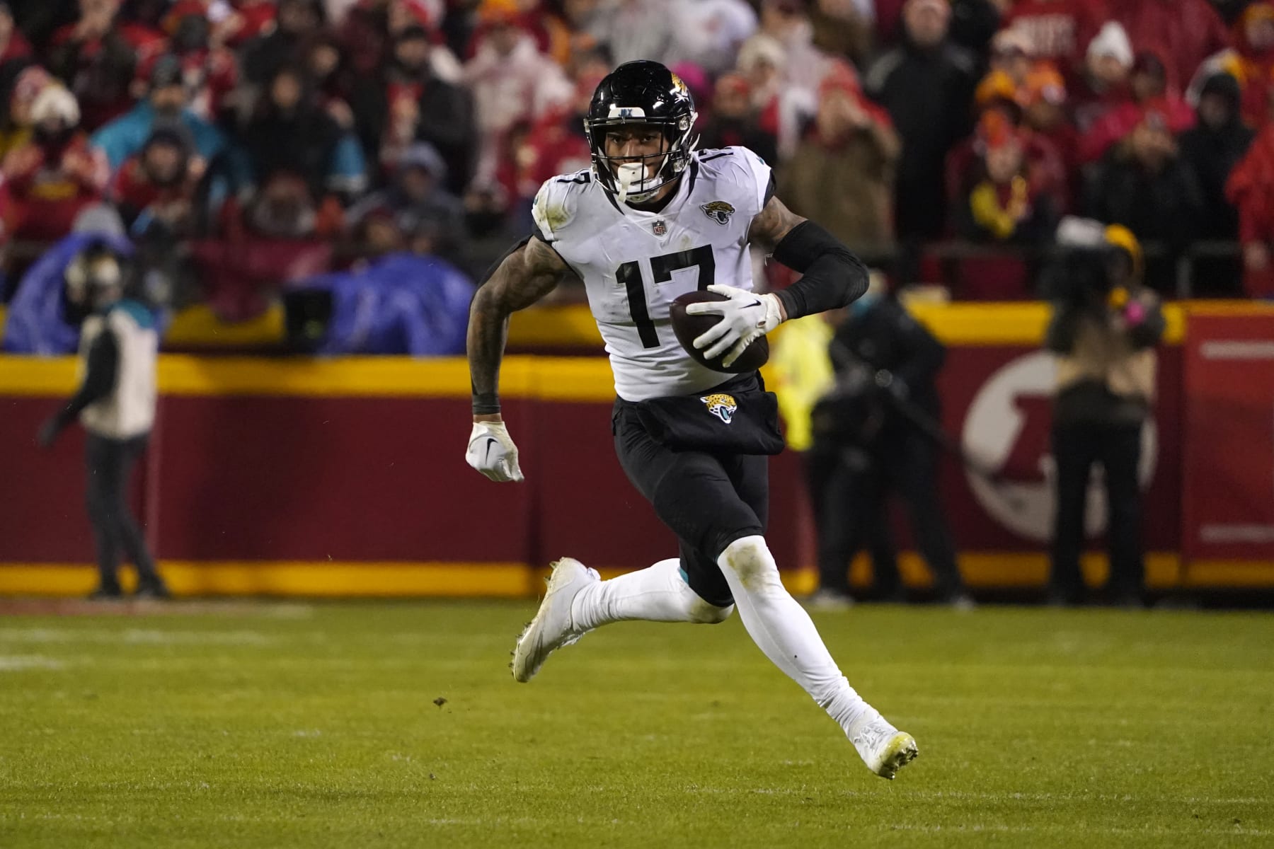 Jacksonville Jaguars tight end Evan Engram runs during against the Kansas City Chiefs an NFL Divisional Playoff football game Saturday, Jan. 21, 2023, in Kansas City, Mo. (AP Photo/Ed Zurga)