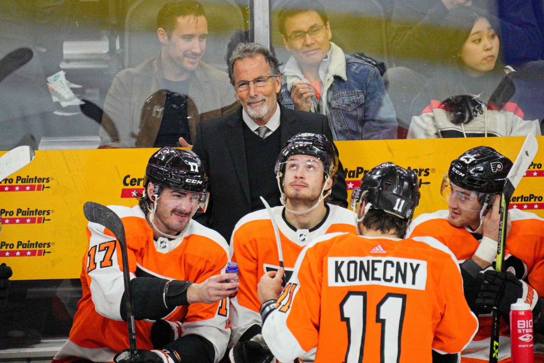 PHILADELPHIA, PA - DECEMBER 05: Philadelphia Flyers head coach John Tortorella looks on during the game between the Colorado Avalanche and the Philadelphia Flyers on December 5, 2022 at the Wells Fargo Center in Philadelphia, PA (Photo by Andy Lewis/Icon Sportswire via Getty Images)