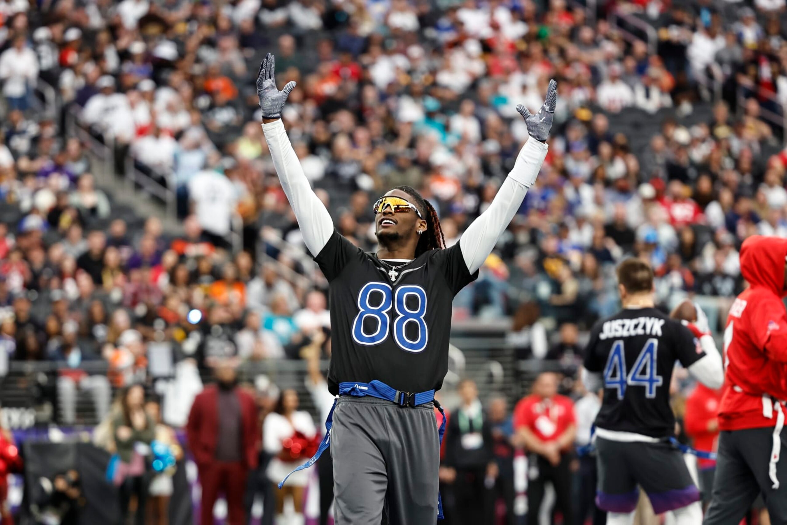 LAS VEGAS, NEVADA - FEBRUARY 05: LAS VEGAS, NEVADA - FEBRUARY 05: NFC wide receiver CeeDee Lamb #88 of the Dallas Cowboys celebrates in the end zone during an NFL Pro Bowl football game at Allegiant Stadium on February 05, 2023 in Las Vegas, Nevada. (Photo by Michael Owens/Getty Images) LAS VEGAS, NEVADA - FEBRUARY 05: LAS VEGAS, NEVADA - FEBRUARY 05: NFC wide receiver CeeDee Lamb #88 of the Dallas Cowboys celebrates in the end zone during an NFL Pro Bowl football game at Allegiant Stadium on February 05, 2023 in Las Vegas, Nevada. (Photo by Michael Owens/Getty Images)