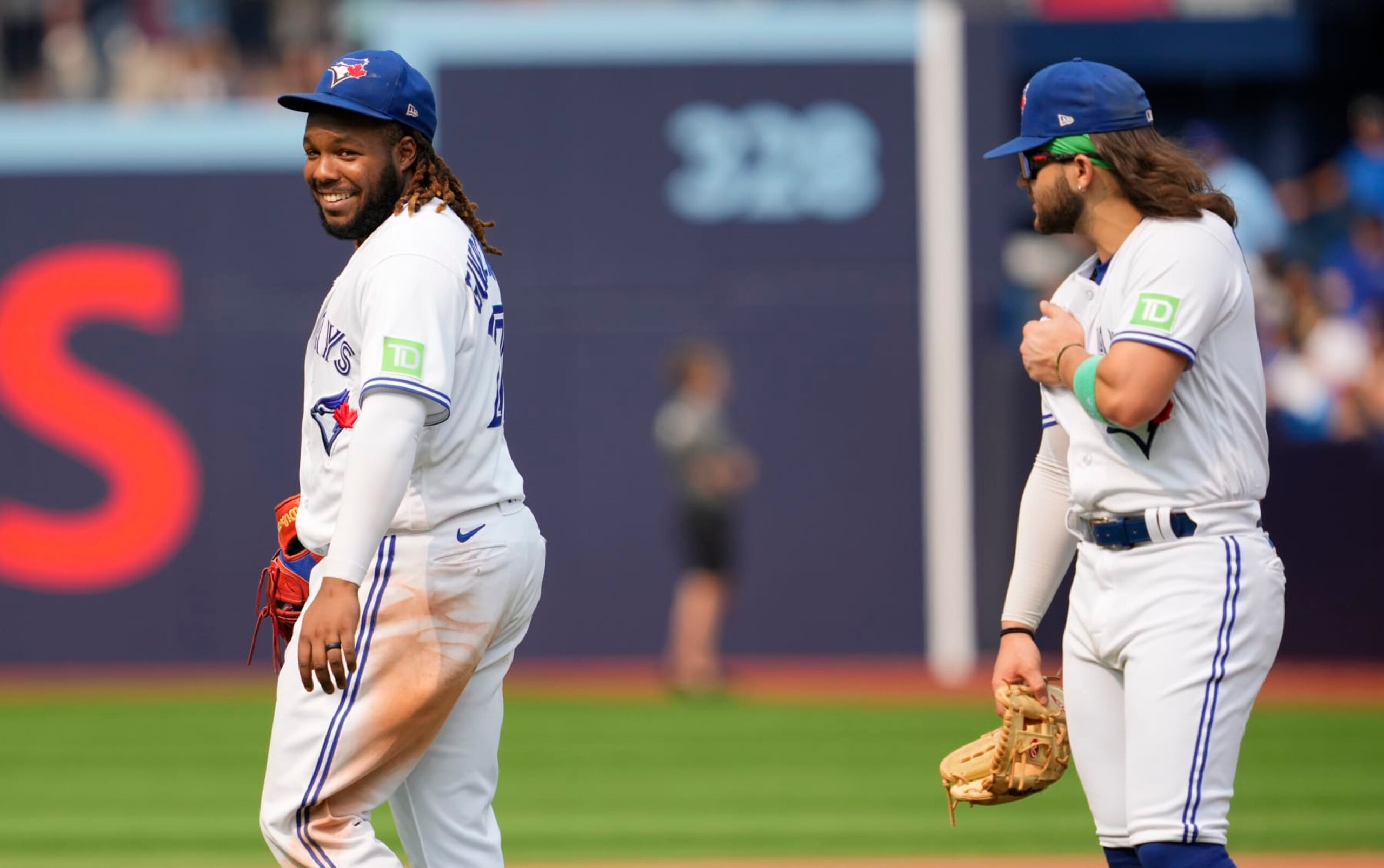 Vladimir Guerrero Jr. (L) and Bo Bichette (R)