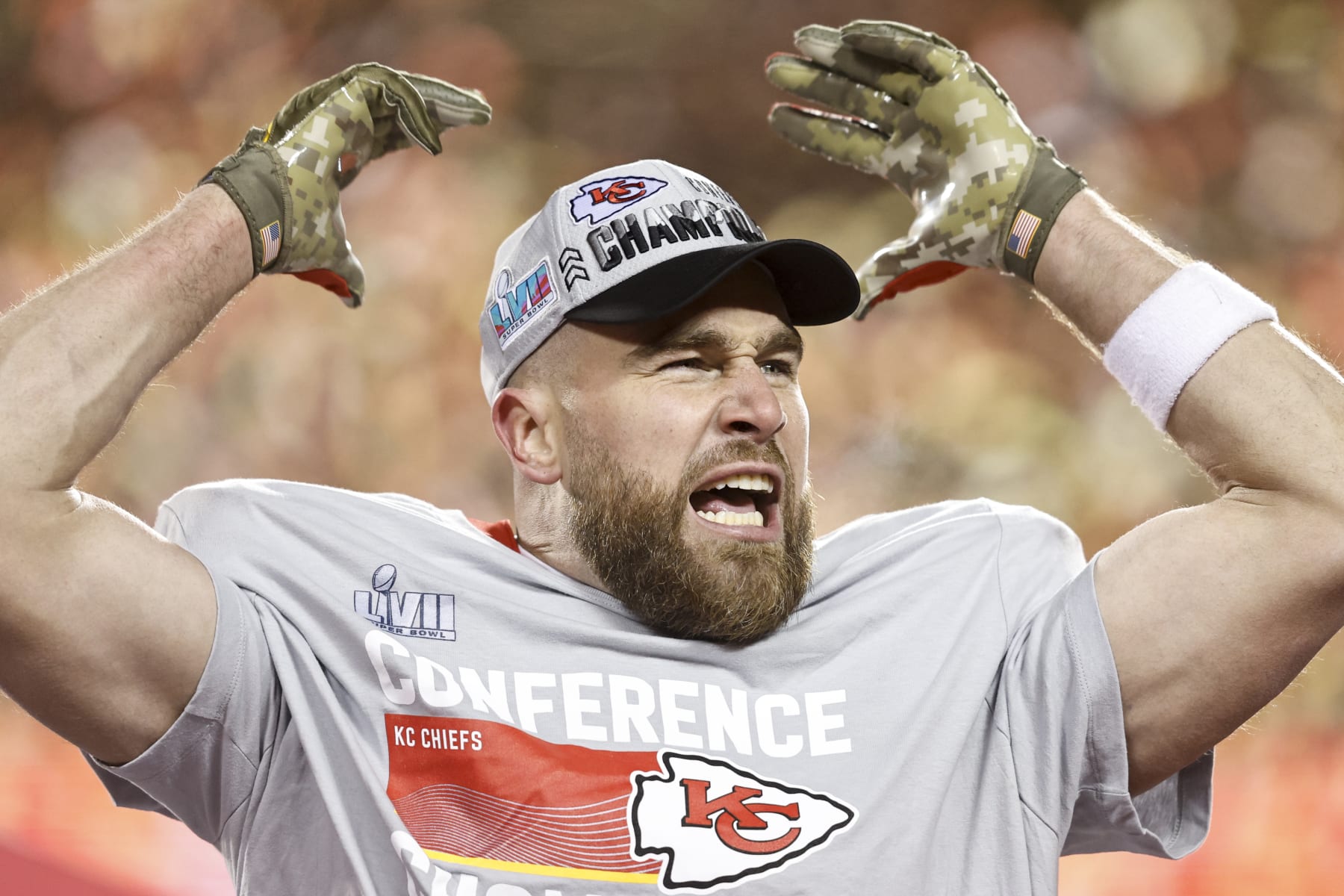 KANSAS CITY, MISSOURI - JANUARY 29: Travis Kelce #87 of the Kansas City Chiefs celebrates after winning the AFC Championship NFL football game between the Kansas City Chiefs and the Cincinnati Bengals at GEHA Field at Arrowhead Stadium on January 29, 2023 in Kansas City, Missouri. (Photo by Michael Owens/Getty Images)