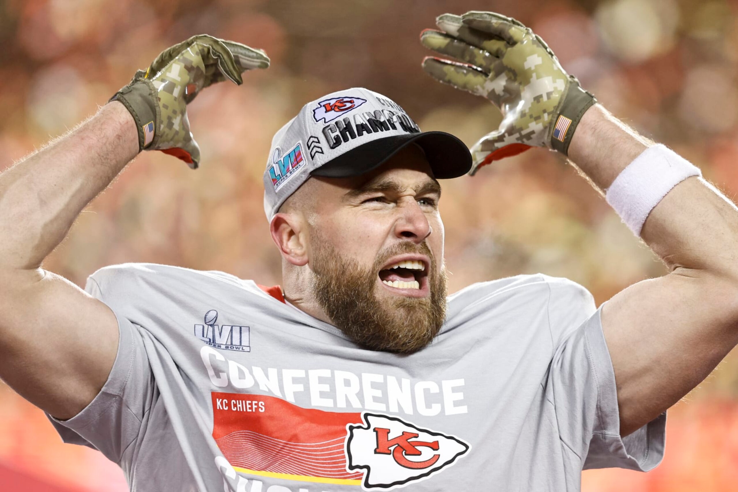 KANSAS CITY, MISSOURI - JANUARY 29: Travis Kelce #87 of the Kansas City Chiefs celebrates after winning the AFC Championship NFL football game between the Kansas City Chiefs and the Cincinnati Bengals at GEHA Field at Arrowhead Stadium on January 29, 2023 in Kansas City, Missouri. (Photo by Michael Owens/Getty Images)