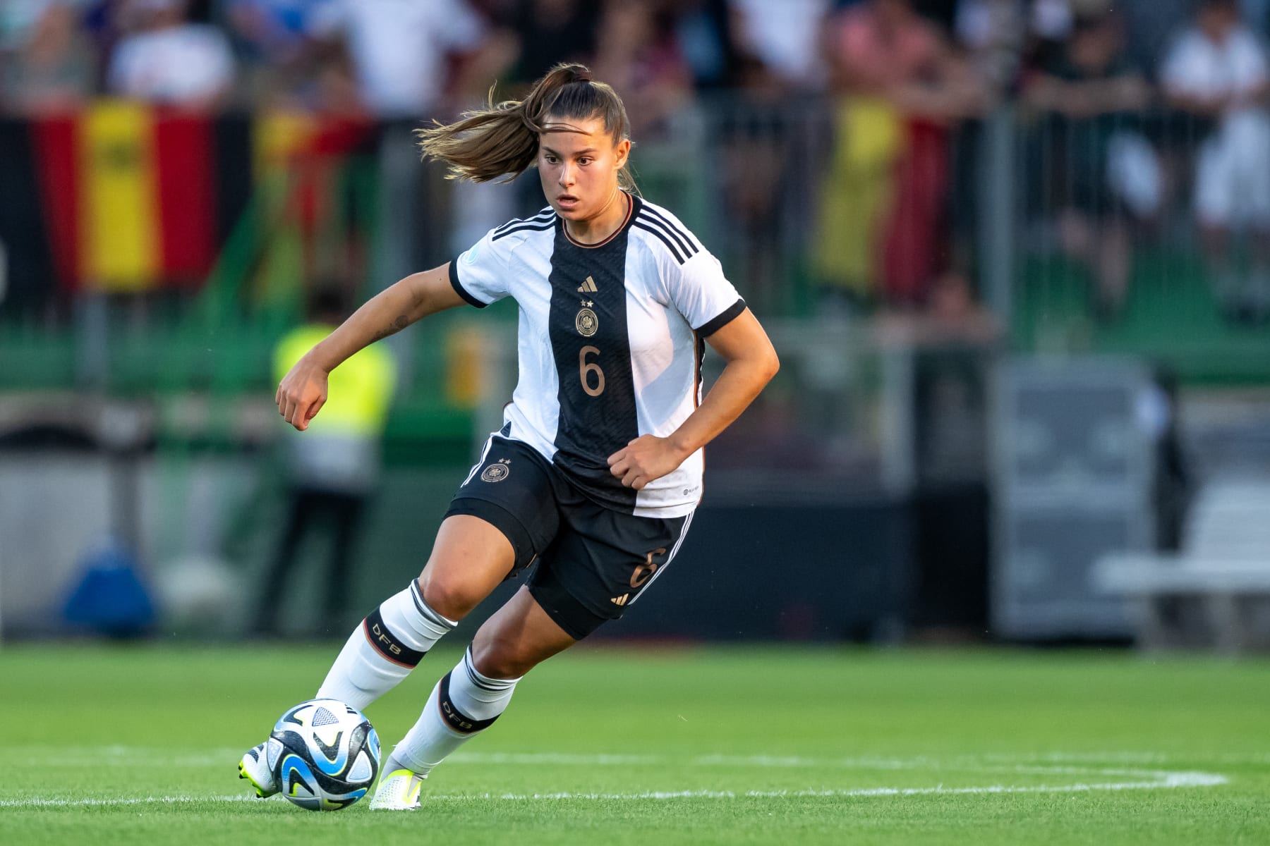 FUERTH, GERMANY - JULY 07: Lena Oberdorf of Germany plays the ball during the Women's international friendly between Germany and Zambia at Sportpark Ronhof Thomas Sommer on July 07, 2023 in Fuerth, Germany. (Photo by Sebastian Widmann/Getty Images)