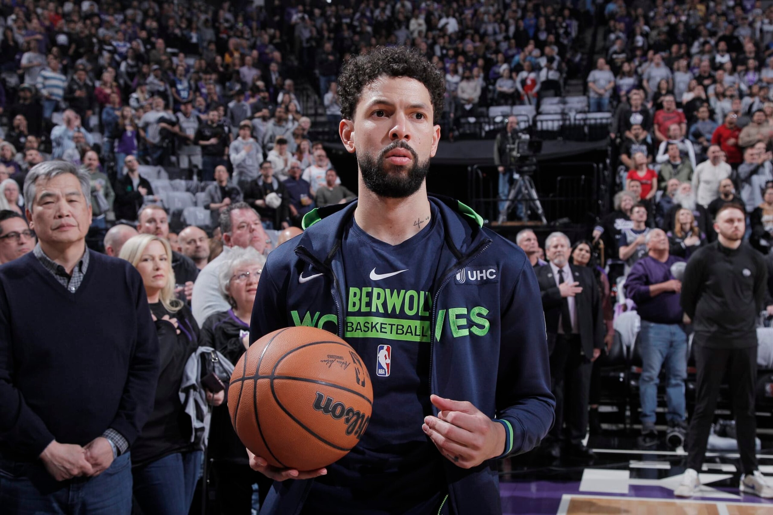 SACRAMENTO, CA - MARCH 27: Austin Rivers #25 of the Minnesota Timberwolves holds onto the basketball prior to the game against the Sacramento Kings on March 27, 2023 at Golden 1 Center in Sacramento, California. NOTE TO USER: User expressly acknowledges and agrees that, by downloading and or using this photograph, User is consenting to the terms and conditions of the Getty Images Agreement. Mandatory Copyright Notice: Copyright 2023 NBAE (Photo by Rocky Widner/NBAE via Getty Images)