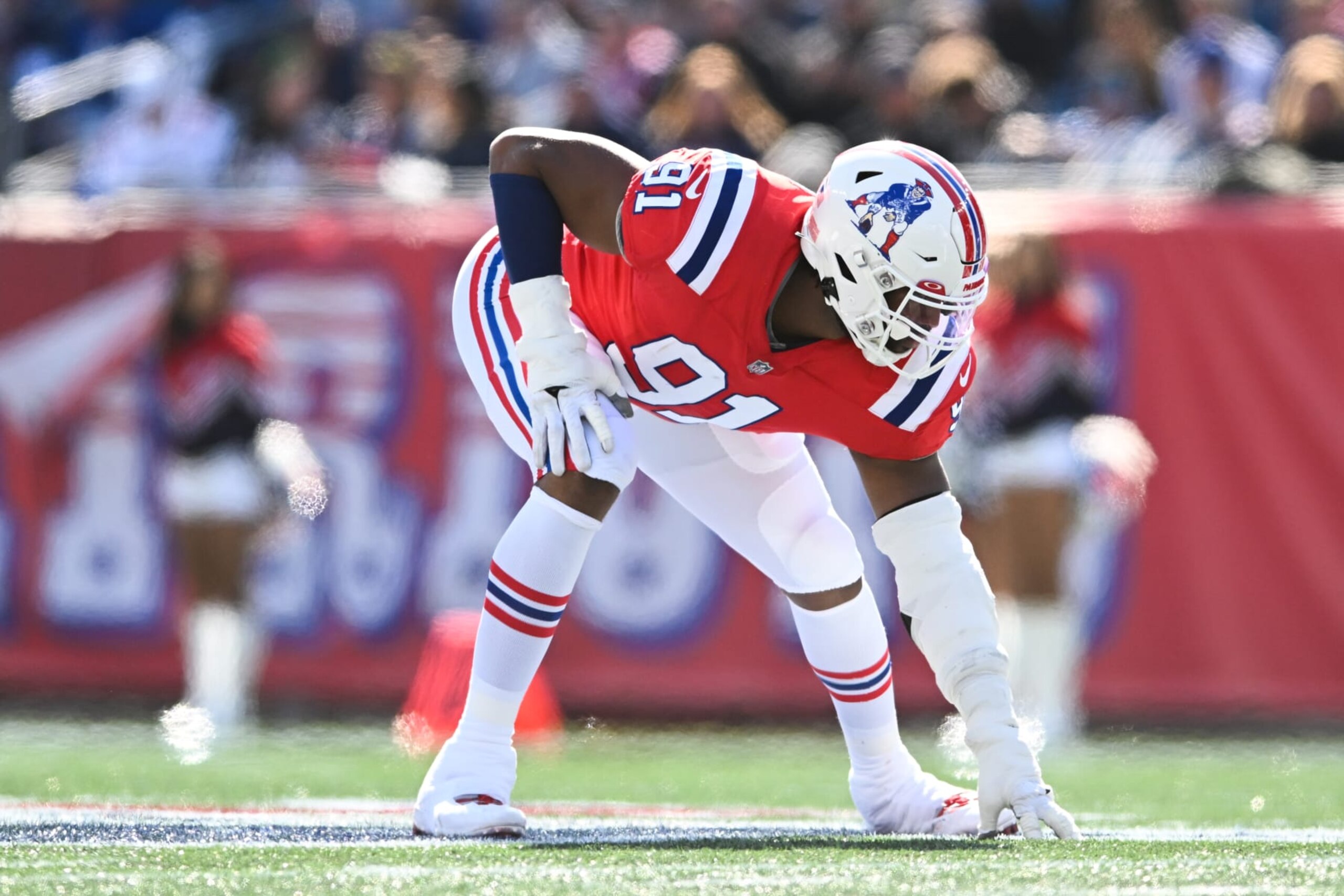 FOXBOROUGH, MA - OCTOBER 9, 2022: Deatrich Wise Jr. #91 of the New England Patriots lines up before the snap during the game against the Detroit Lions at Gillette Stadium on October 9, 2022 in Foxborough, Massachusetts. (Photo by Kathryn Riley/Getty Images) FOXBOROUGH, MA - OCTOBER 9, 2022: Deatrich Wise Jr. #91 of the New England Patriots lines up before the snap during the game against the Detroit Lions at Gillette Stadium on October 9, 2022 in Foxborough, Massachusetts. (Photo by Kathryn Riley/Getty Images)