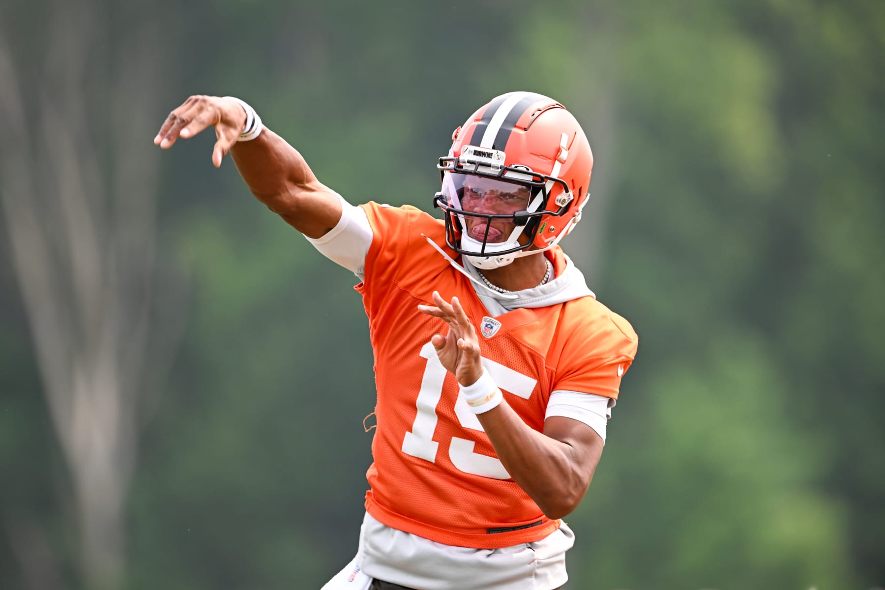 BEREA, OHIO - JUNE 06: Joshua Dobbs #15 of the Cleveland Browns throws a pass during the Cleveland Browns mandatory veteran minicamp at CrossCountry Mortgage Campus on June 6, 2023 in Berea, Ohio. (Photo by Nick Cammett/Diamond Images via Getty Images)