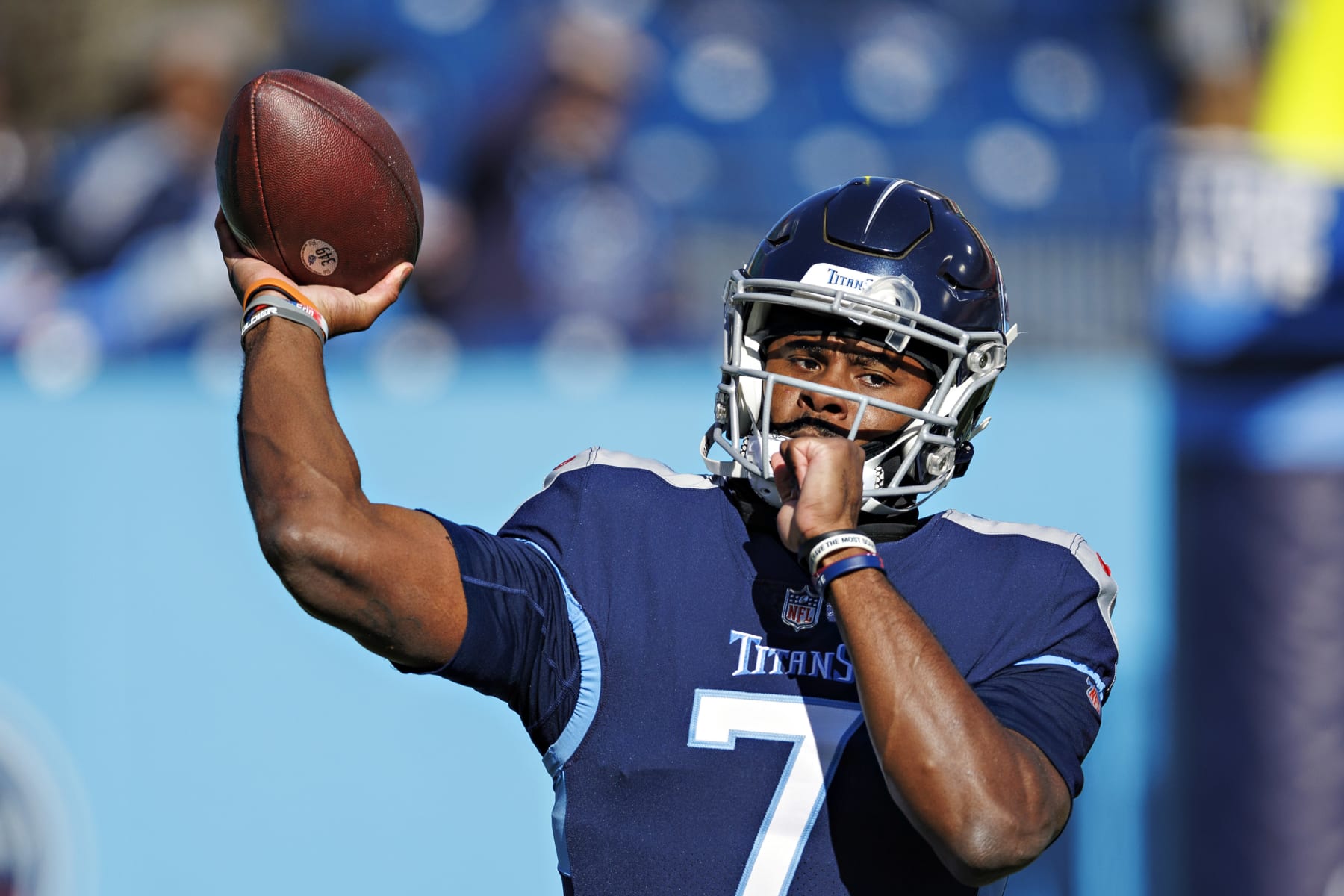 NASHVILLE, TENNESSEE - DECEMBER 24:  Malik Willis #7 of the Tennessee Titans warms up before a game against the Houston Texans at Nissan Stadium on December 24, 2022 in Nashville, Tennessee. The Texans defeated the Titans 19-14. (Photo by Wesley Hitt/Getty Images)