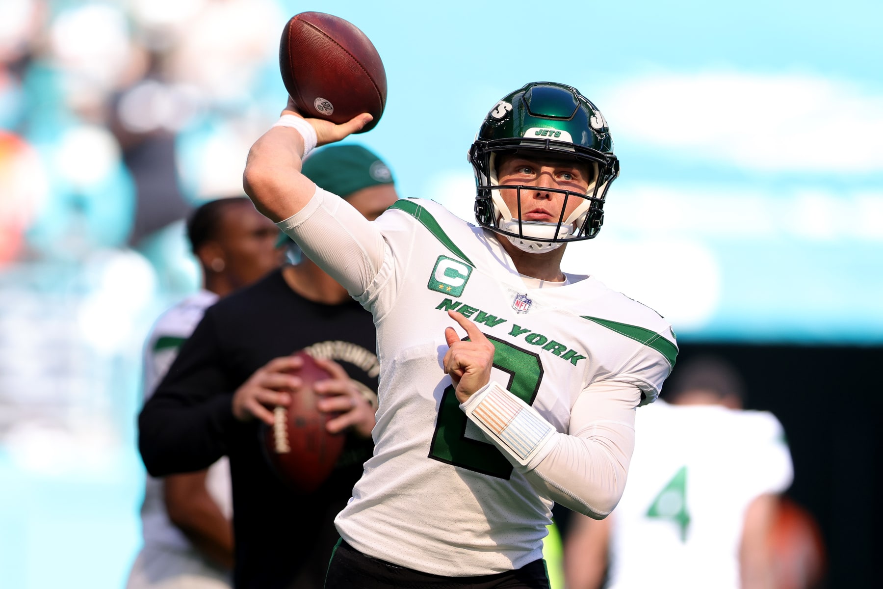 MIAMI GARDENS, FLORIDA - JANUARY 08: Zach Wilson #2 of the New York Jets warms up prior to a game against the Miami Dolphins at Hard Rock Stadium on January 08, 2023 in Miami Gardens, Florida. (Photo by Megan Briggs/Getty Images)