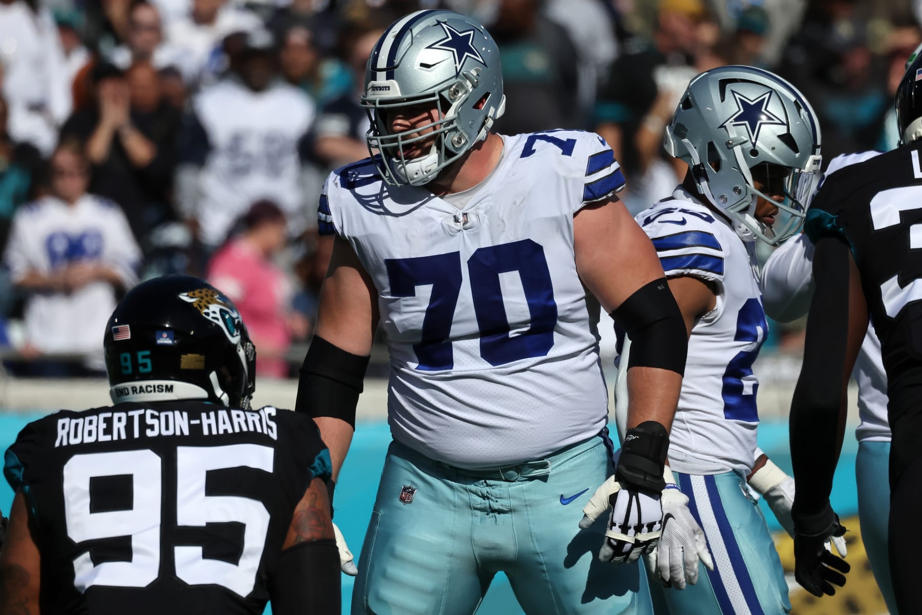 JACKSONVILLE, FLORIDA - DECEMBER 18: Zack Martin #70 of the Dallas Cowboys lines up against the Jacksonville Jaguars during the game at TIAA BANK Stadium on December 18, 2022 in Jacksonville, Florida. (Photo by Mike Carlson/Getty Images)