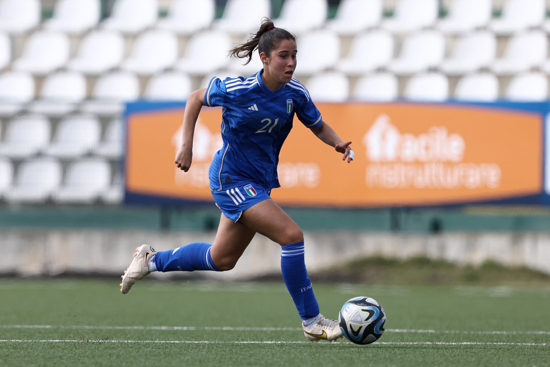 VERCELLI, ITALY - APRIL 11: Giulia Dragoni of Italy in action during the UEFA Women's Under 19 Championship match between Italy U19 and Austria U19 on April 11, 2023 in Vercelli, Italy. (Photo by Francesco Scaccianoce/Getty Images)