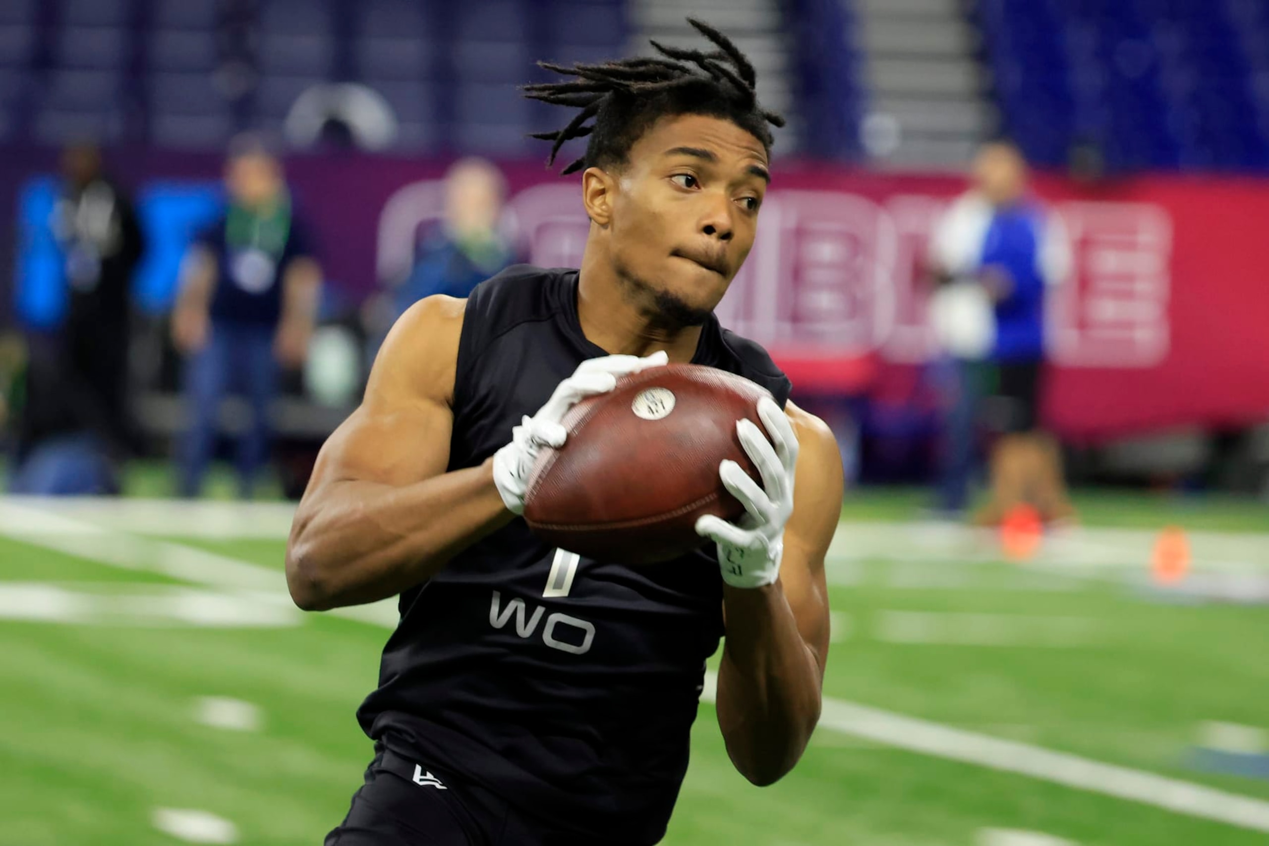 INDIANAPOLIS, INDIANA - MARCH 03: Calvin Austin III #WO01 of the Memphis runs a drill during the NFL Combine at Lucas Oil Stadium on March 03, 2022 in Indianapolis, Indiana. (Photo by Justin Casterline/Getty Images) INDIANAPOLIS, INDIANA - MARCH 03: Calvin Austin III #WO01 of the Memphis runs a drill during the NFL Combine at Lucas Oil Stadium on March 03, 2022 in Indianapolis, Indiana. (Photo by Justin Casterline/Getty Images)