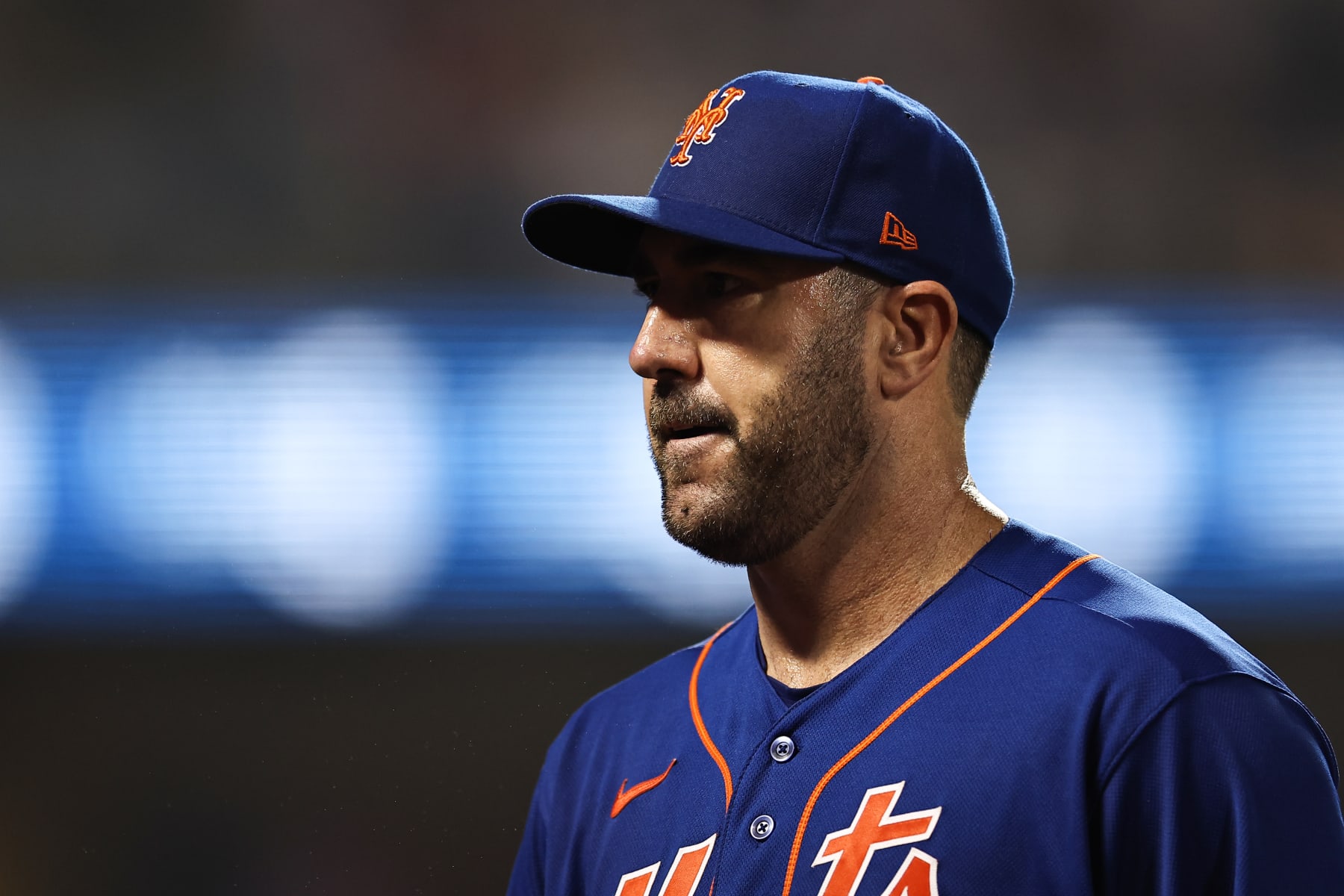 NEW YORK, NEW YORK - JULY 19: Justin Verlander #35 of the New York Mets walks to the dugout during the eighth inning against the Chicago White Sox at Citi Field on July 19, 2023 in New York City. (Photo by Dustin Satloff/Getty Images)