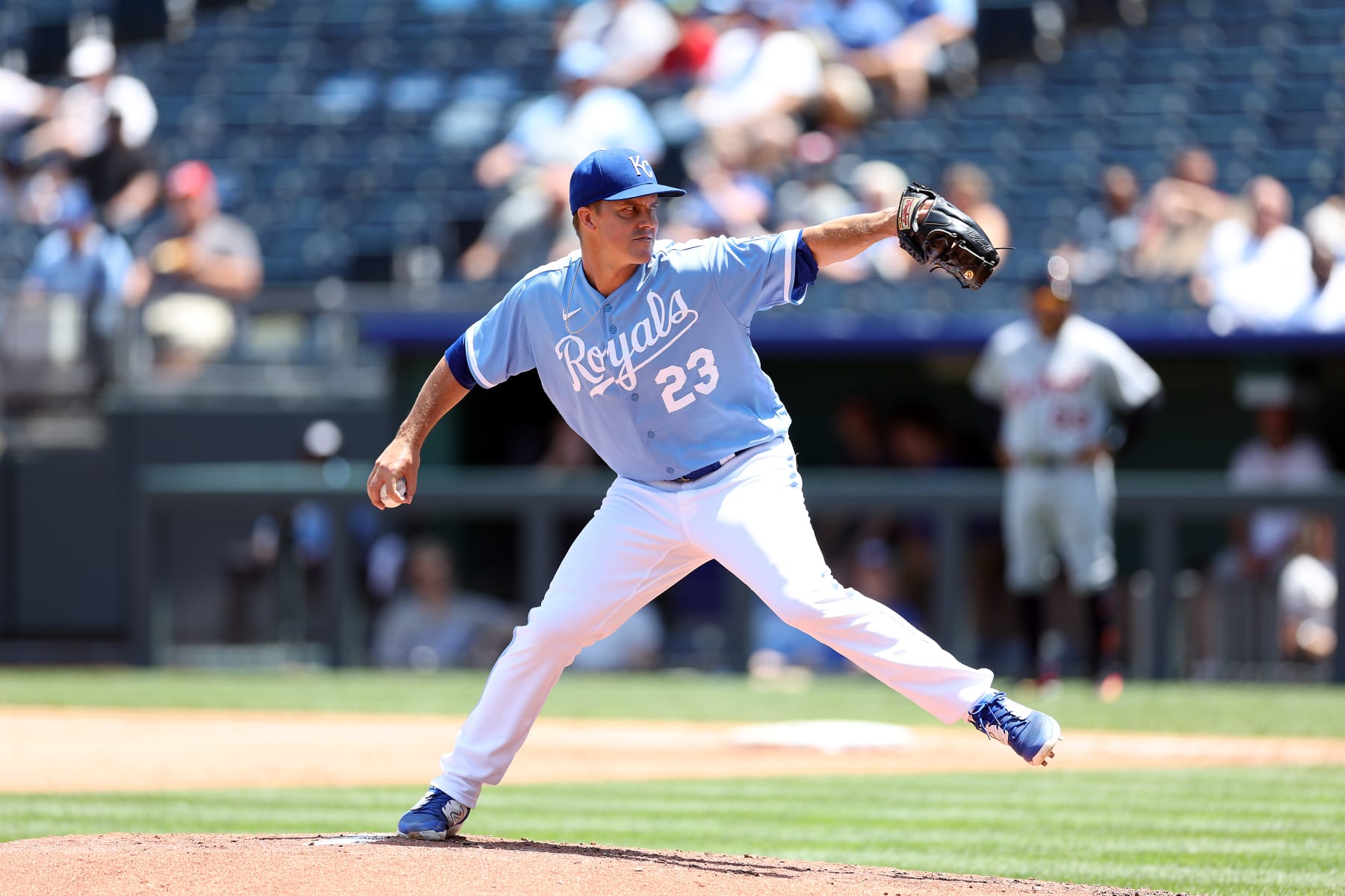 KANSAS CITY, MISSOURI - JULY 20:  Starting pitcher Zack Greinke #23 of the Kansas City Royals pitches during the 4th inning of the game against the Detroit Tigers at Kauffman Stadium on July 20, 2023 in Kansas City, Missouri. (Photo by Jamie Squire/Getty Images)