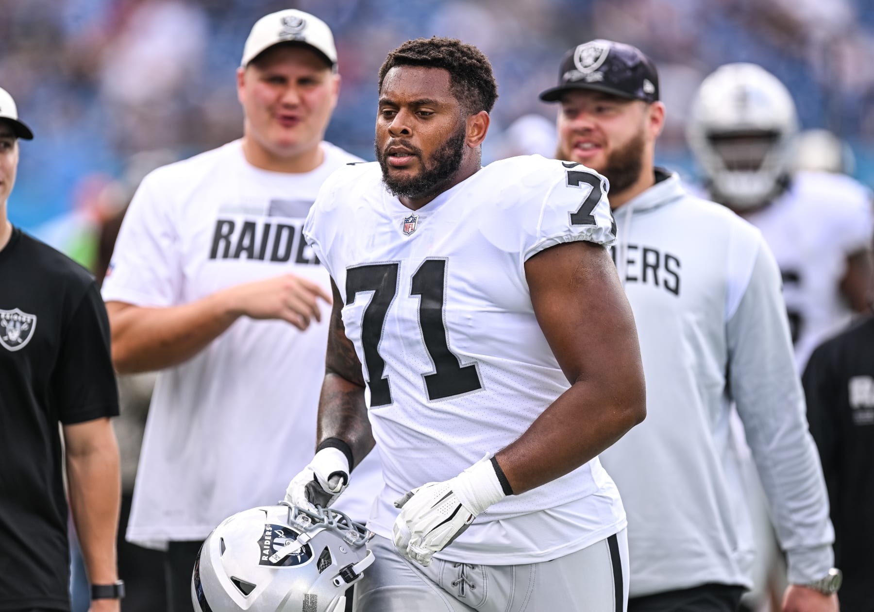 NASHVILLE, TN - SEPTEMBER 25: Las Vegas Raiders offensive tackle Justin Herron (71) jogs off the field after warmups before the game between the Tennessee Titans and the Las Vegas Raiders on September 25, 2022, at Nissan Stadium in Nashville, TN. (Photo by Bryan Lynn/Icon Sportswire via Getty Images)